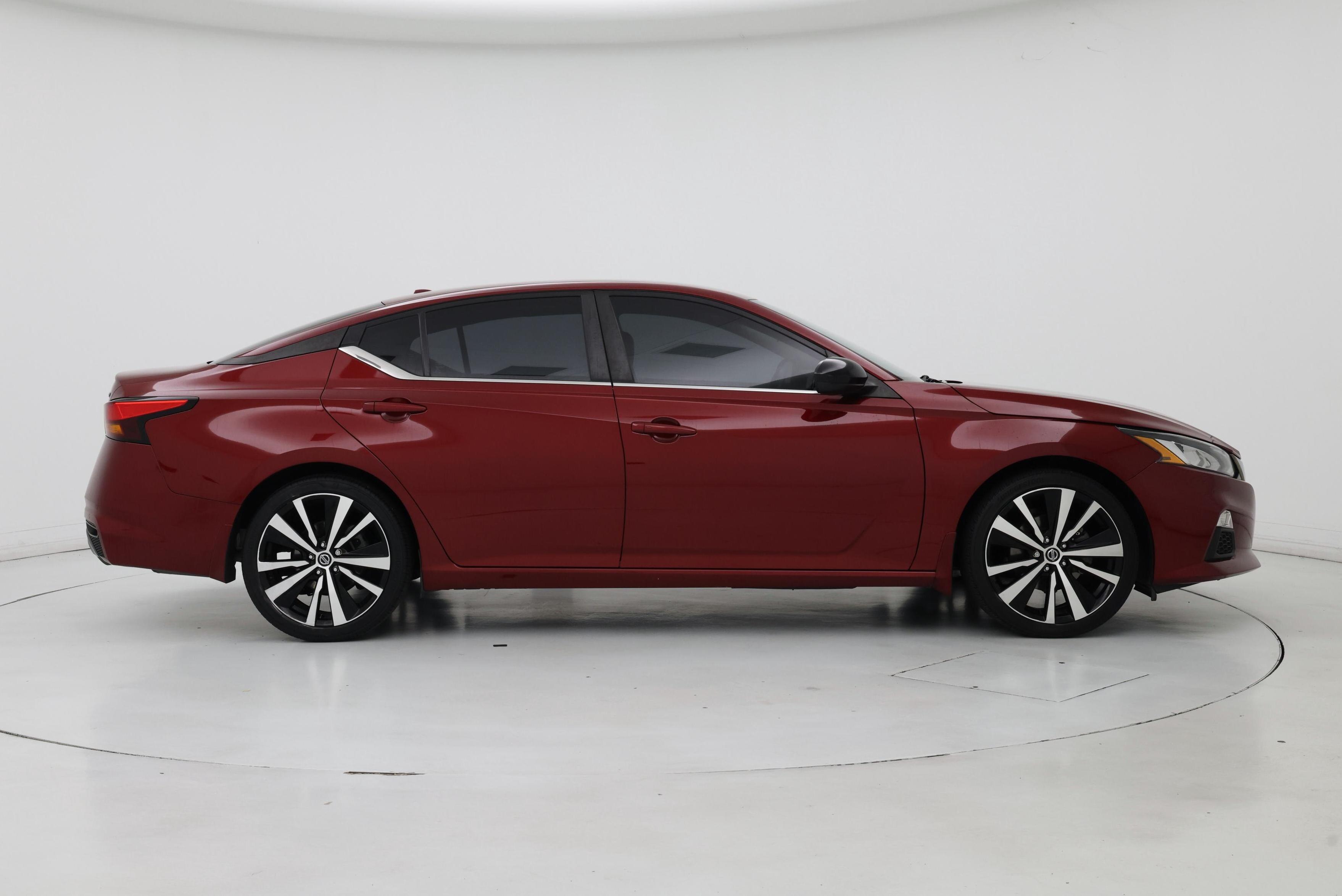 Thumbnail: 2021 Nissan Altima - 7