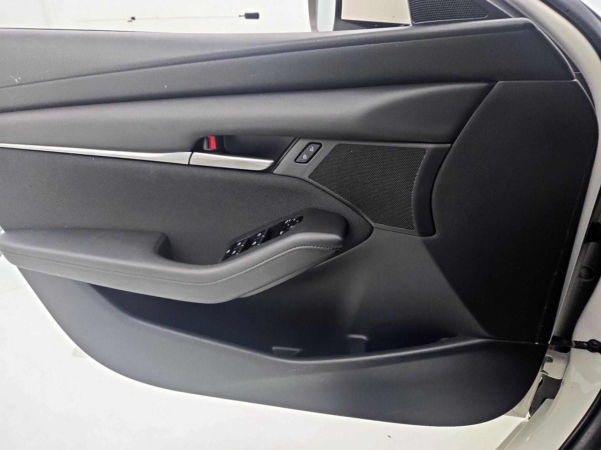 Thumbnail: 2020 Mazda Mazda3 - 12