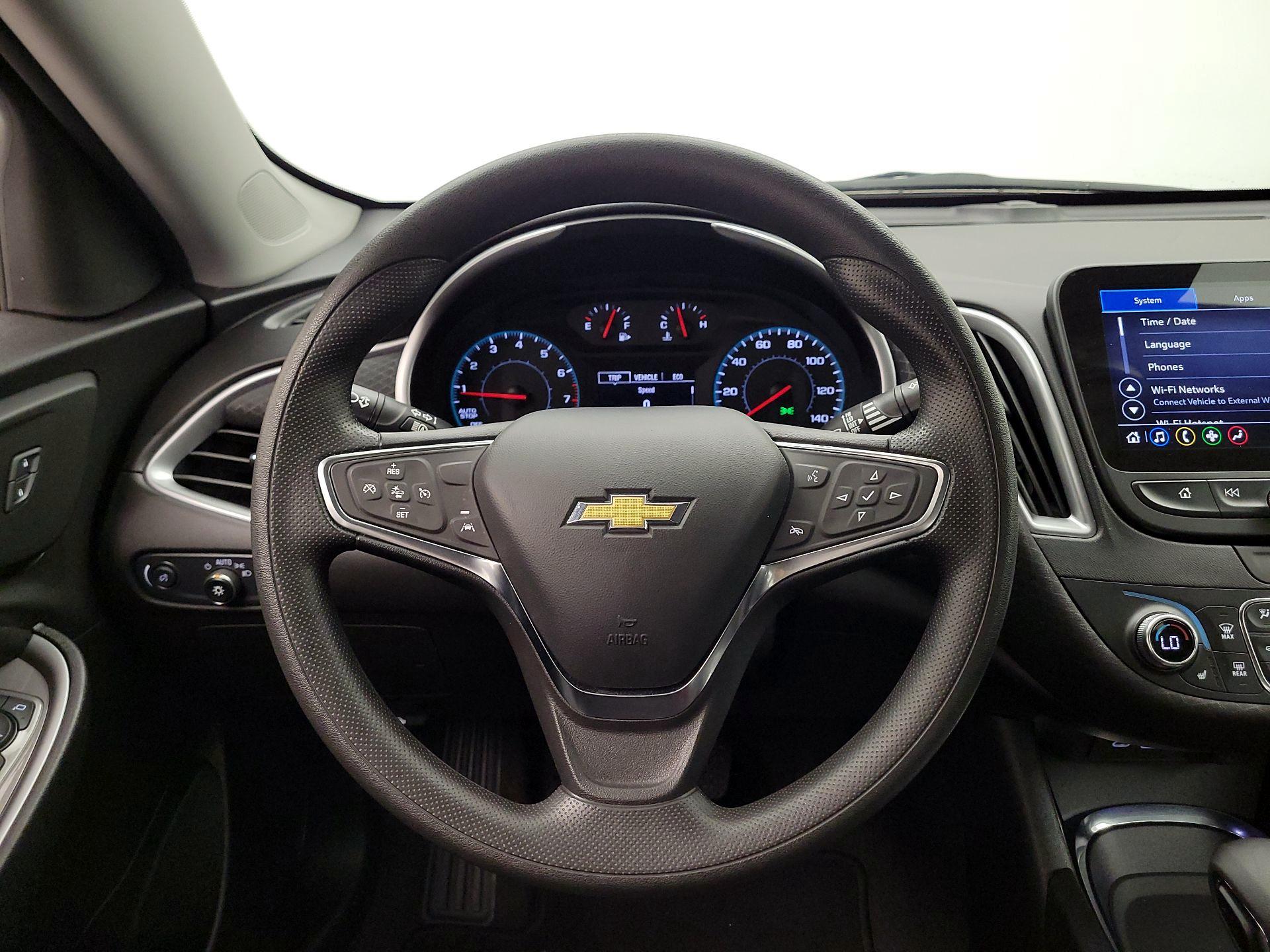 Thumbnail: 2024 Chevrolet Malibu - 10