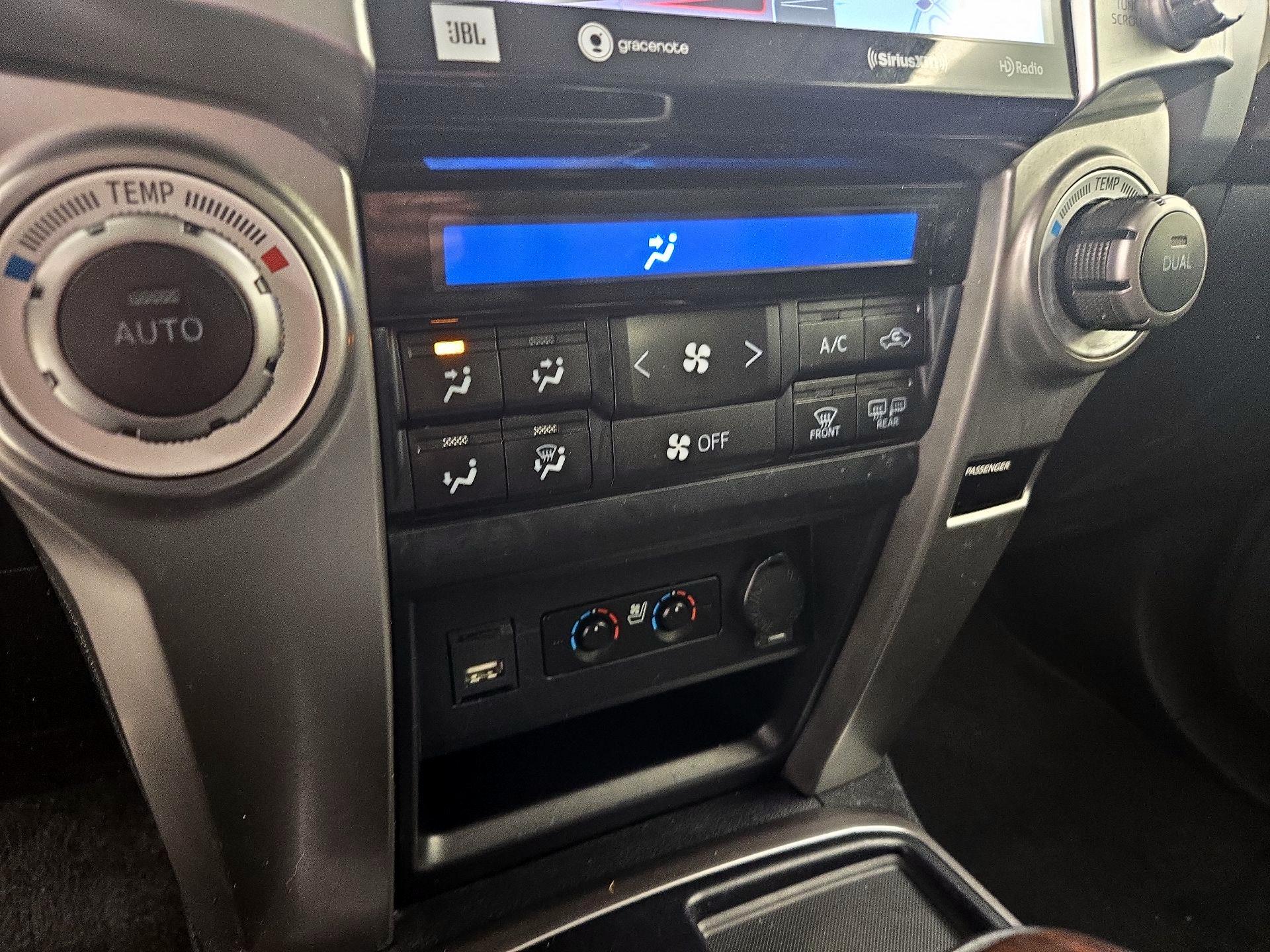 Thumbnail: 2022 Toyota 4Runner - 17