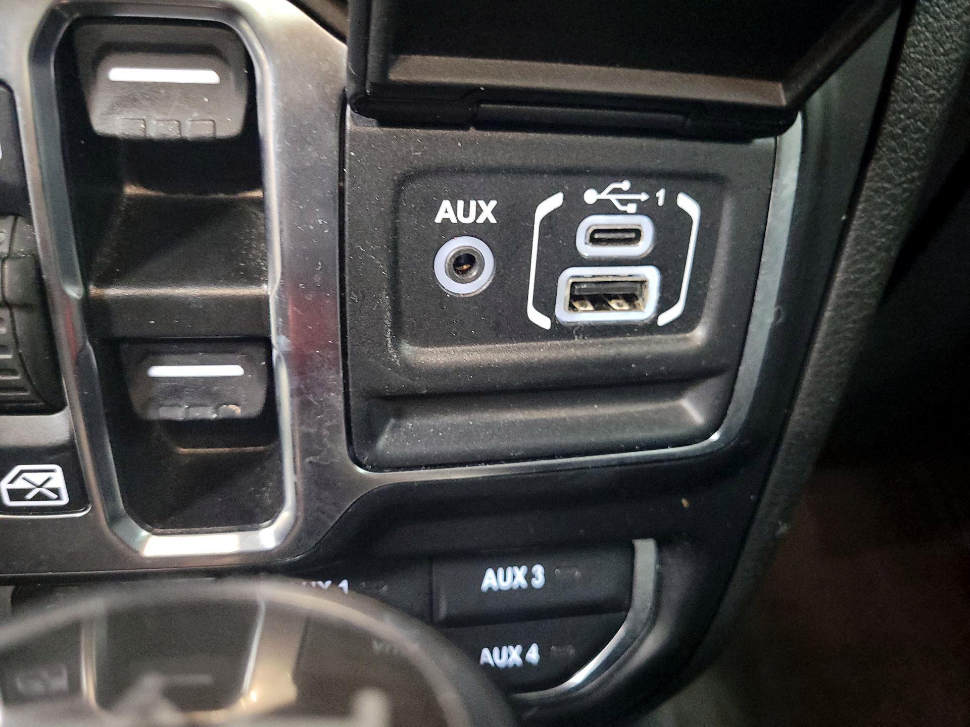 Thumbnail: 2024 Jeep Wrangler - 17