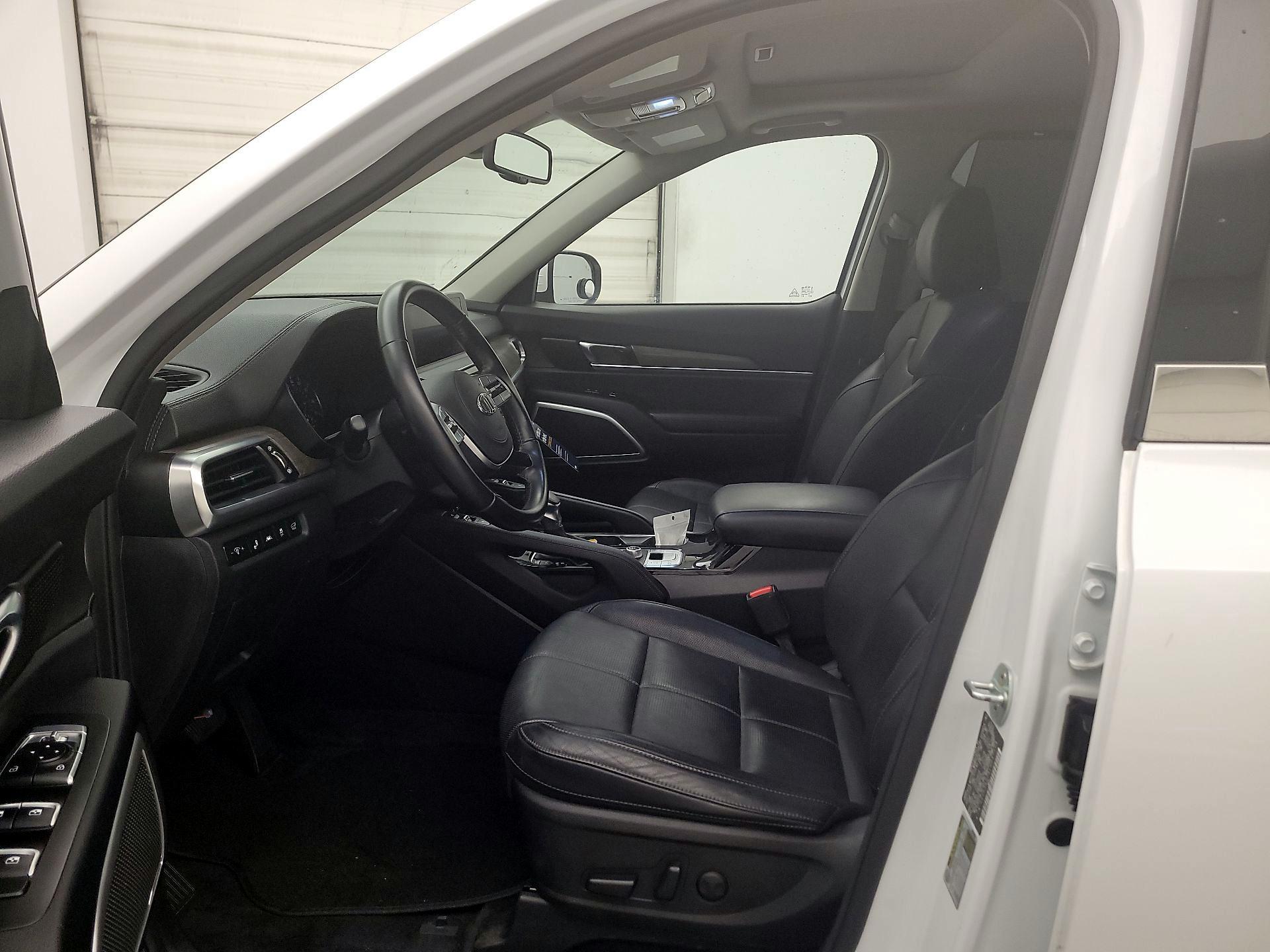 Thumbnail: 2020 Kia Telluride - 11