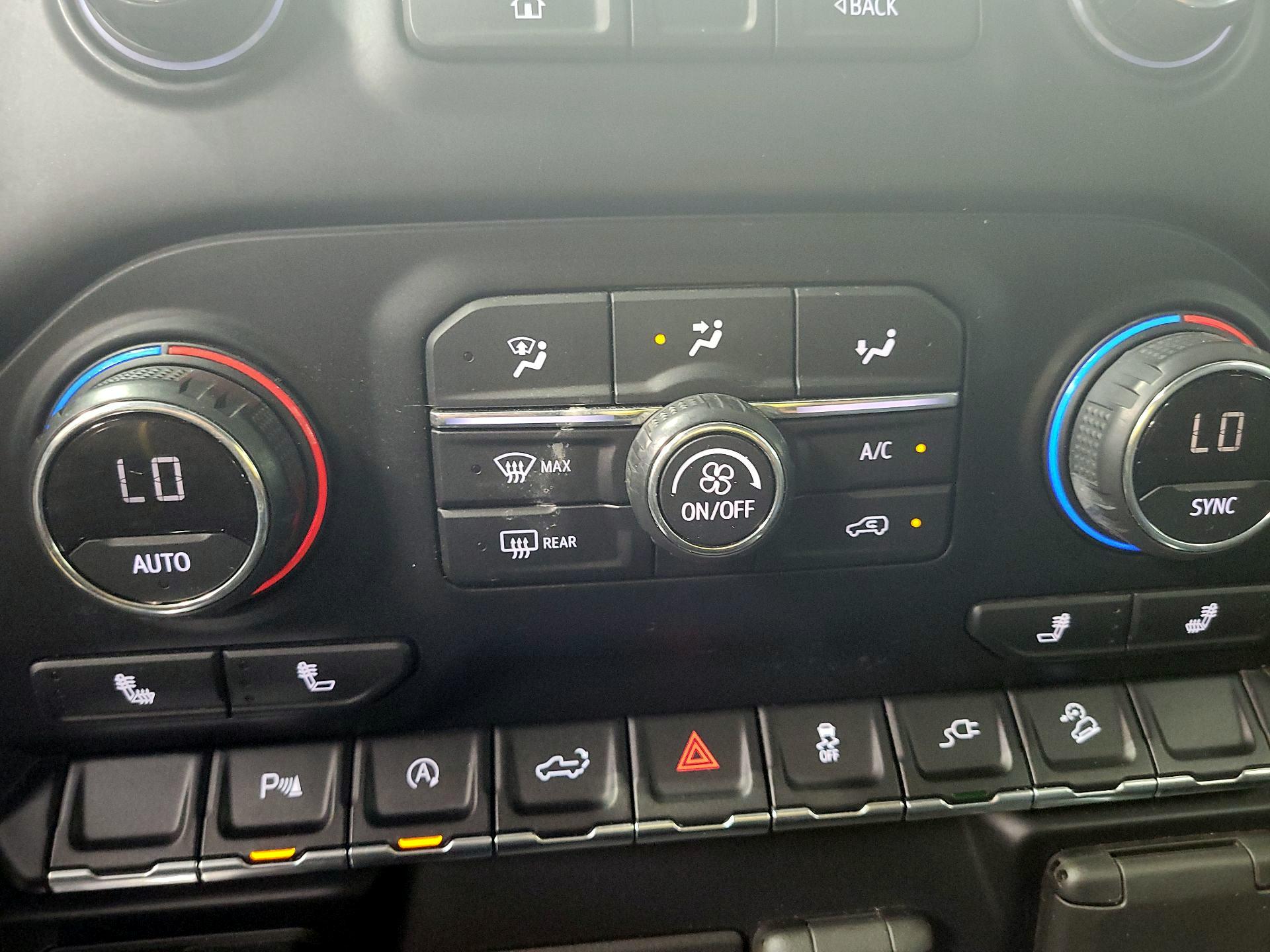 Thumbnail: 2020 Chevrolet Silverado 1500 - 16