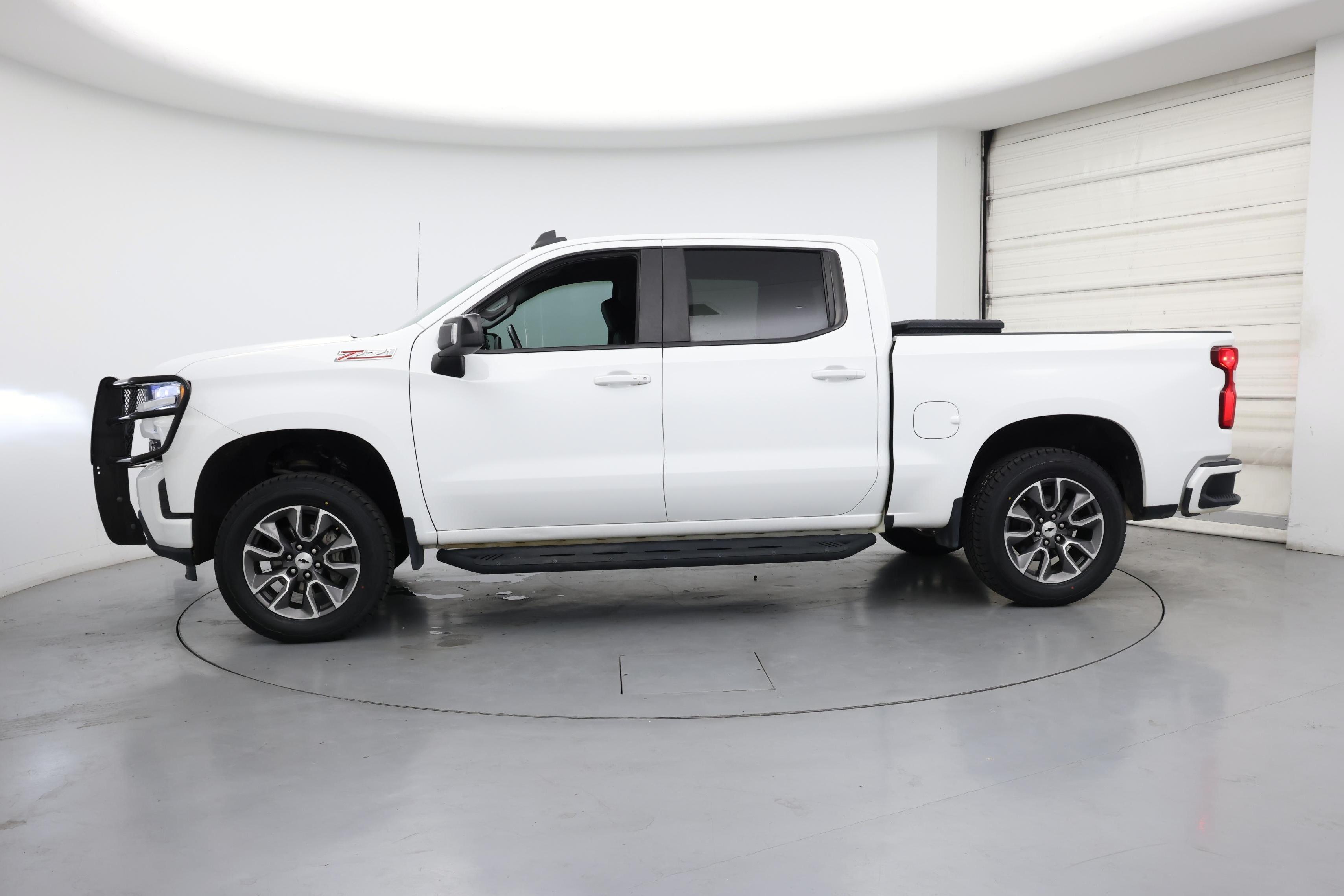Thumbnail: 2020 Chevrolet Silverado 1500 - 3