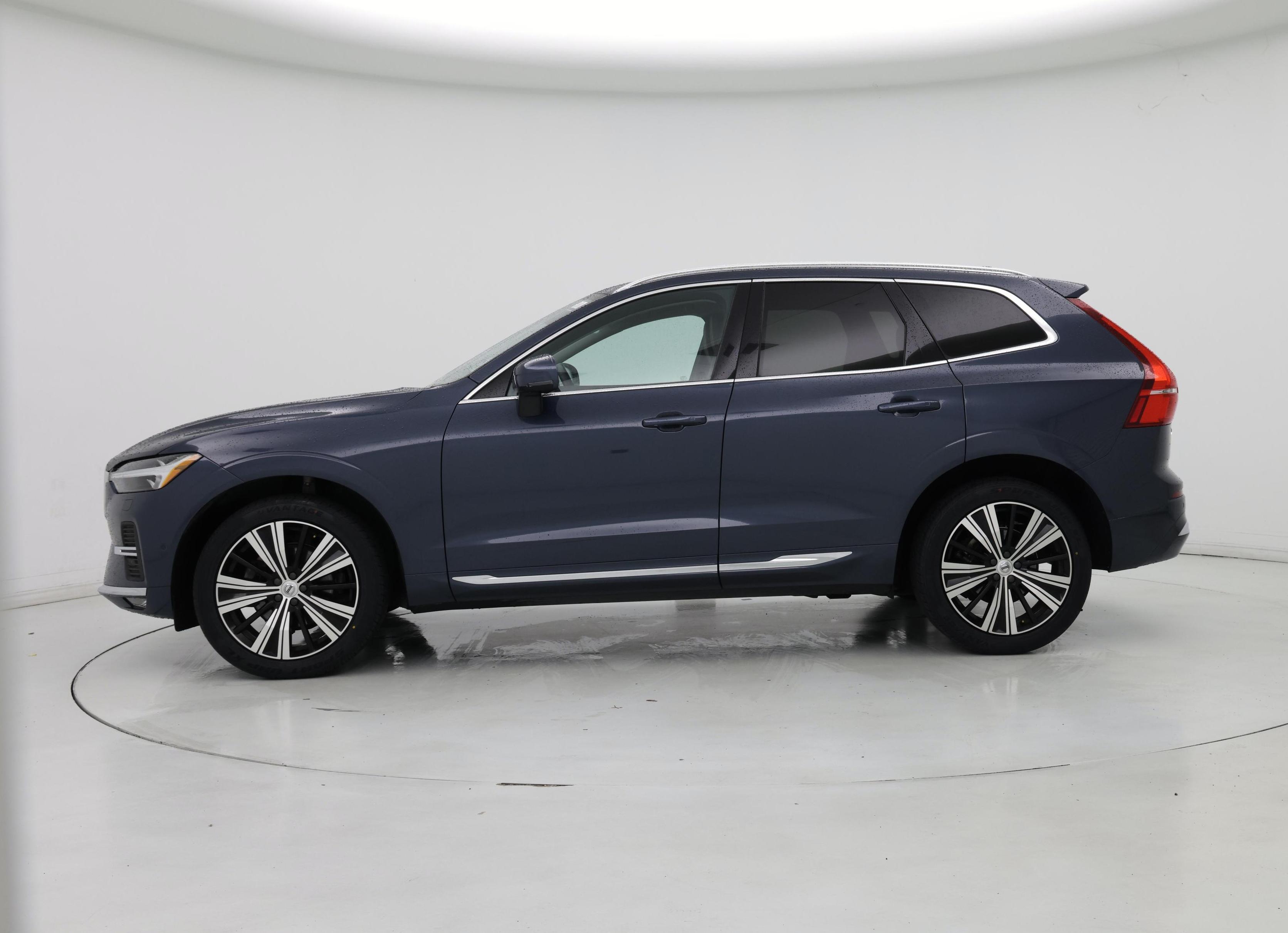 Thumbnail: 2023 Volvo XC60 - 3