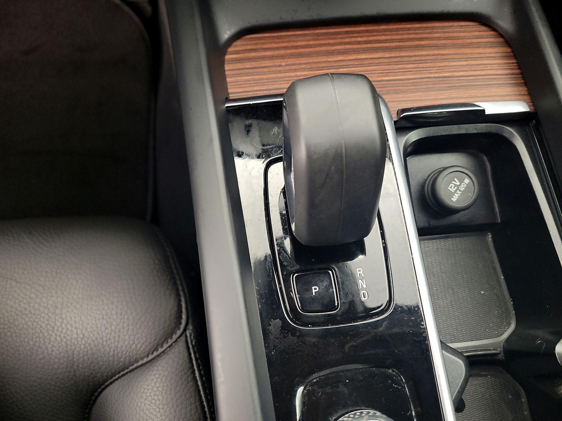 Thumbnail: 2023 Volvo XC60 - 15