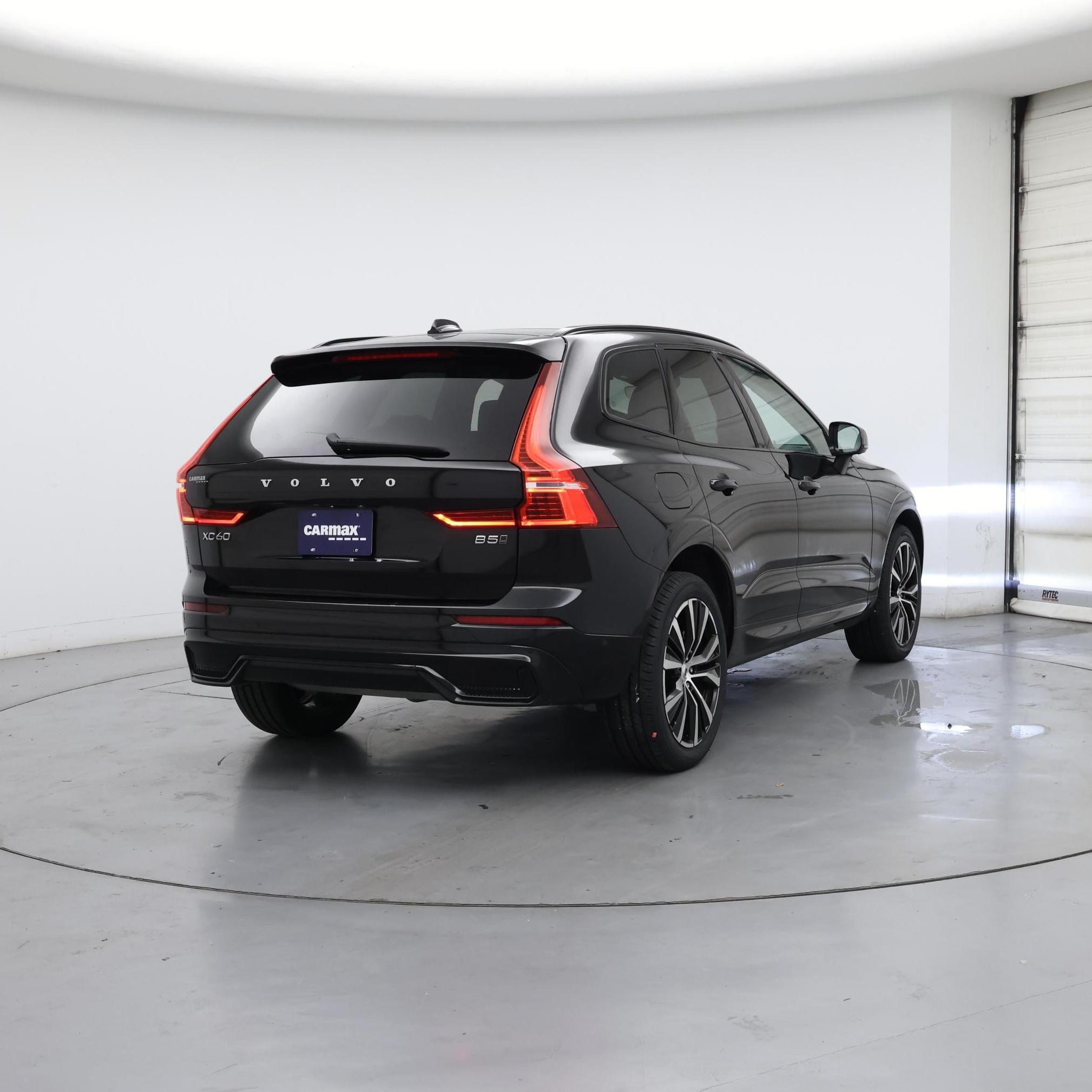 Thumbnail: 2023 Volvo XC60 - 8