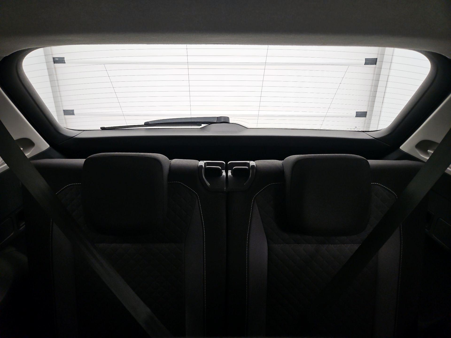 Thumbnail: 2021 Volkswagen Tiguan - 20