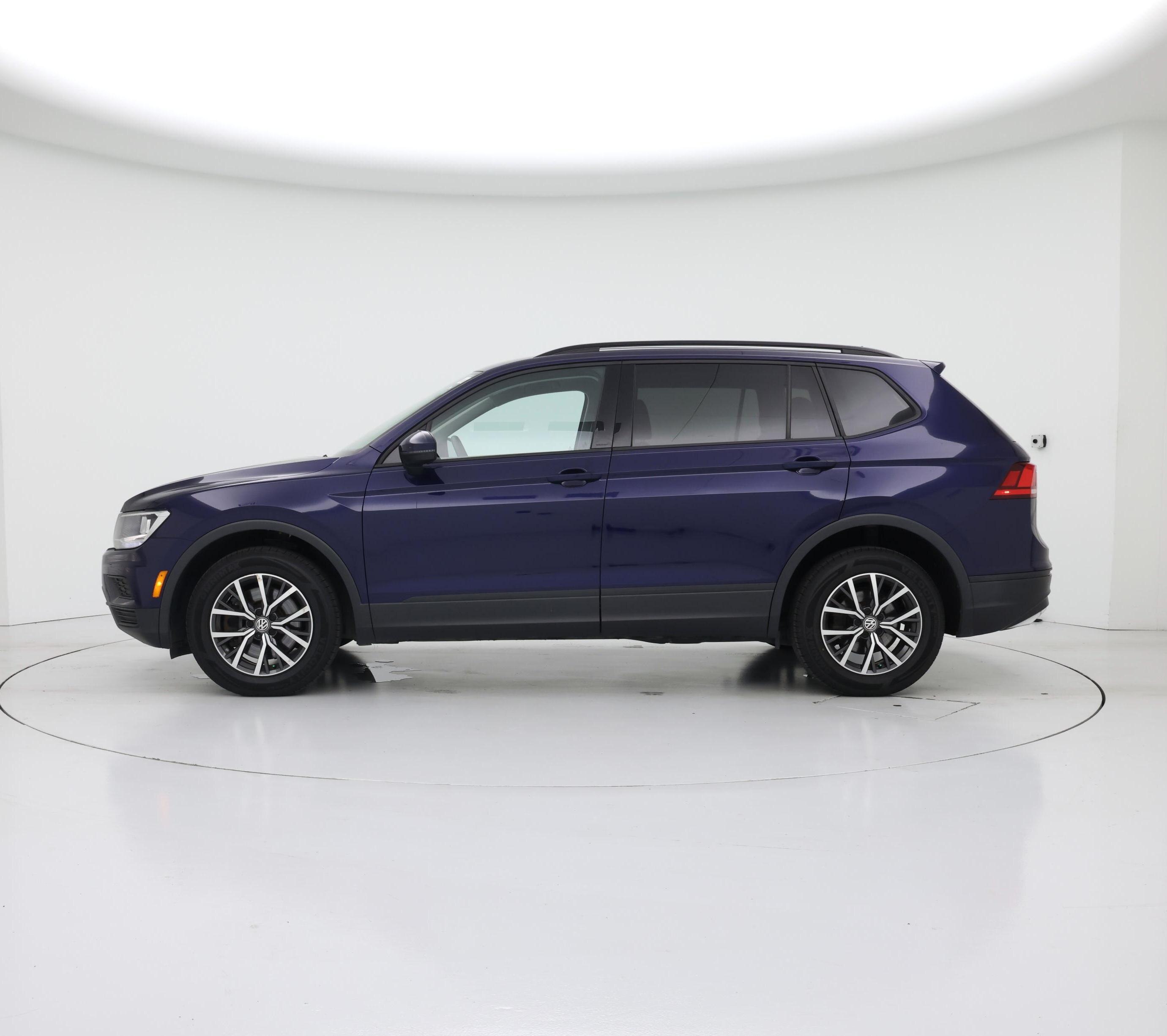 Thumbnail: 2021 Volkswagen Tiguan - 3