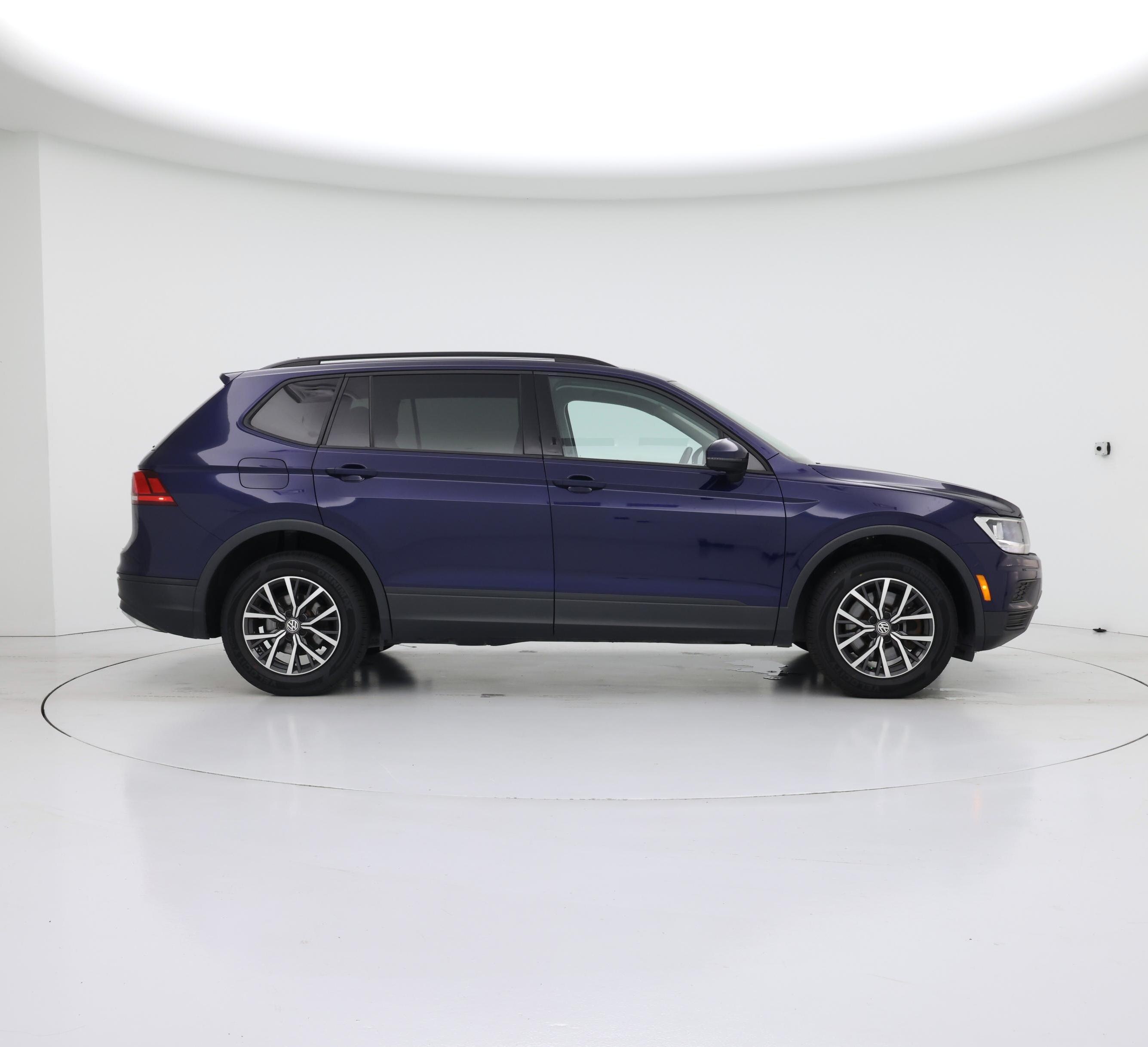 Thumbnail: 2021 Volkswagen Tiguan - 7