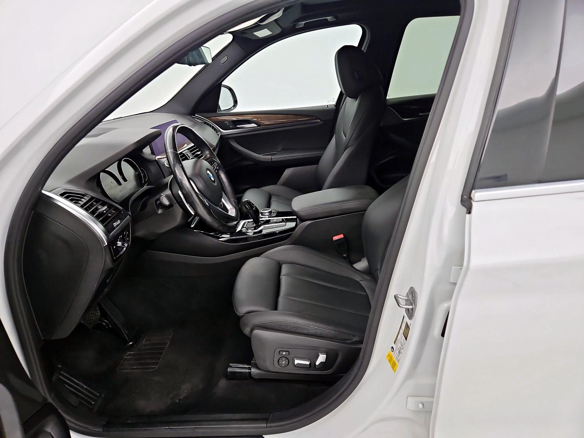 Thumbnail: 2021 BMW X3 - 11