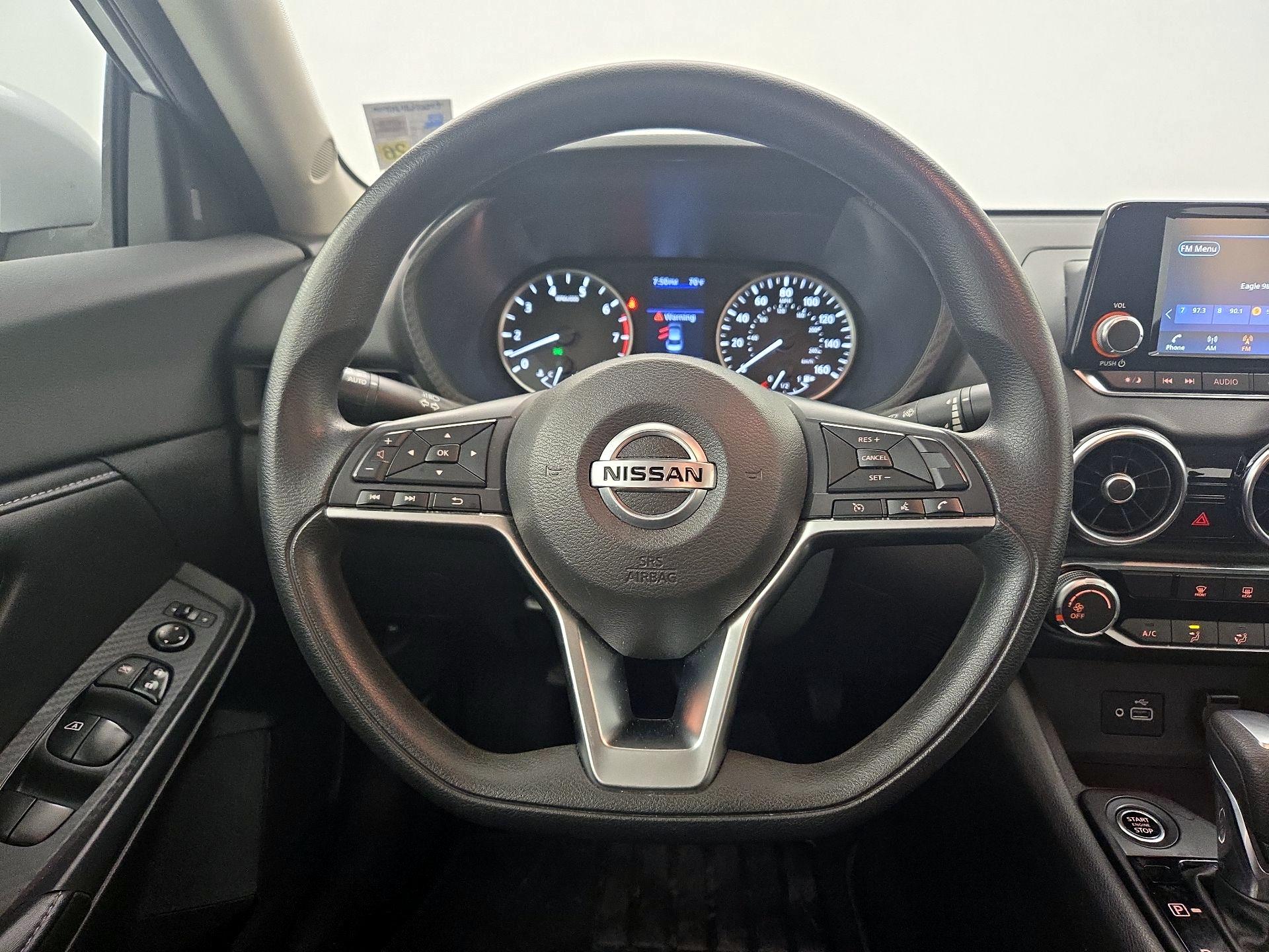 Thumbnail: 2022 Nissan Sentra - 10