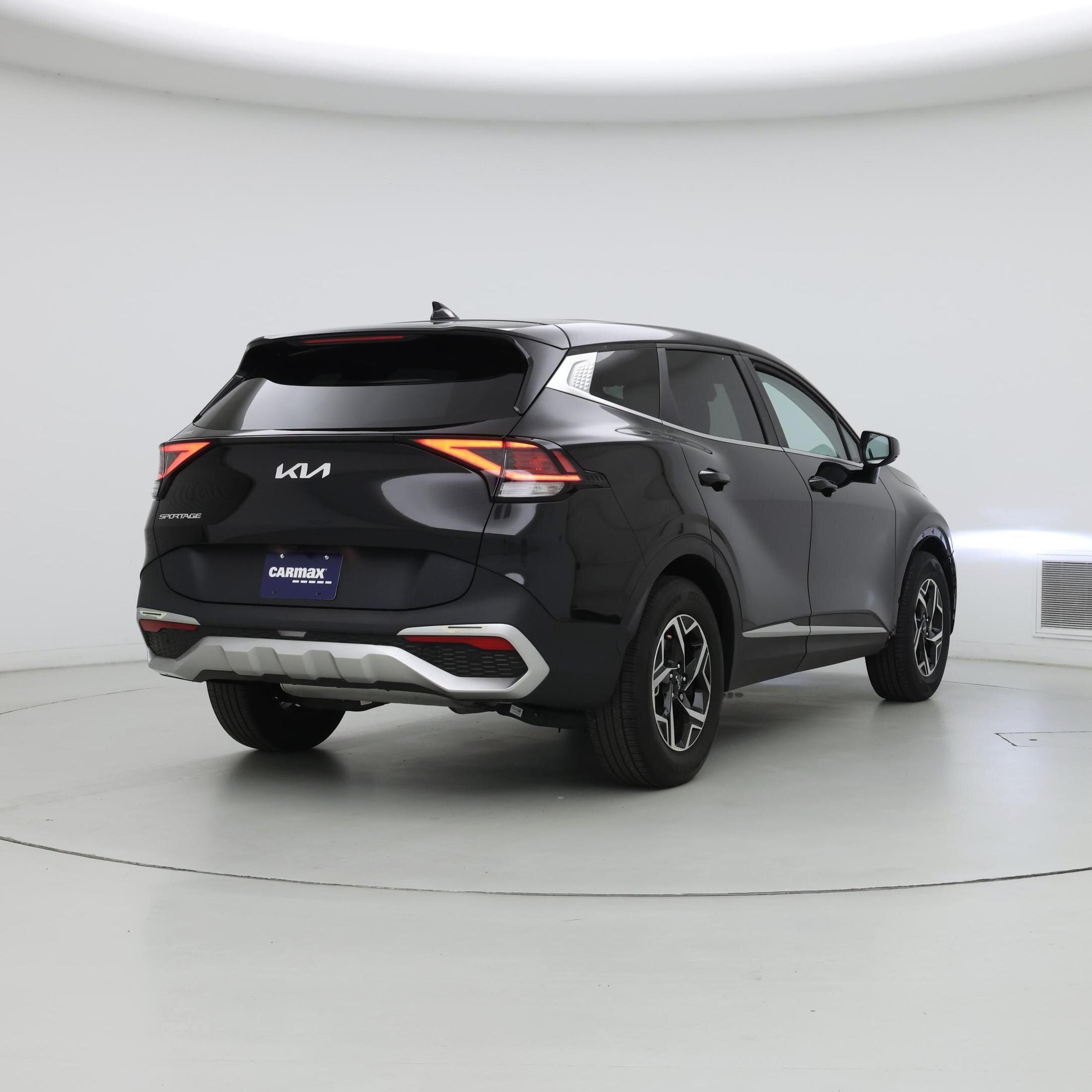 Thumbnail: 2023 Kia Sportage - 8
