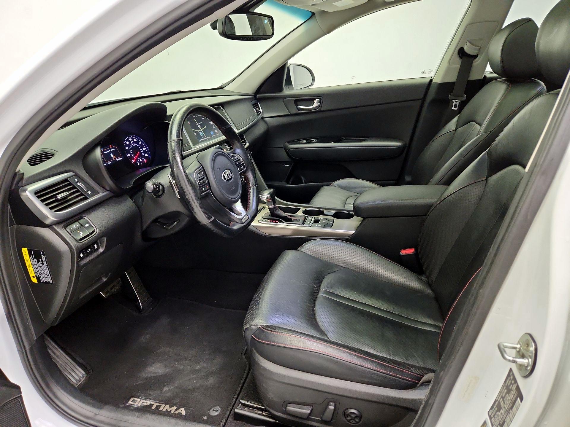 Thumbnail: 2017 Kia Optima - 11