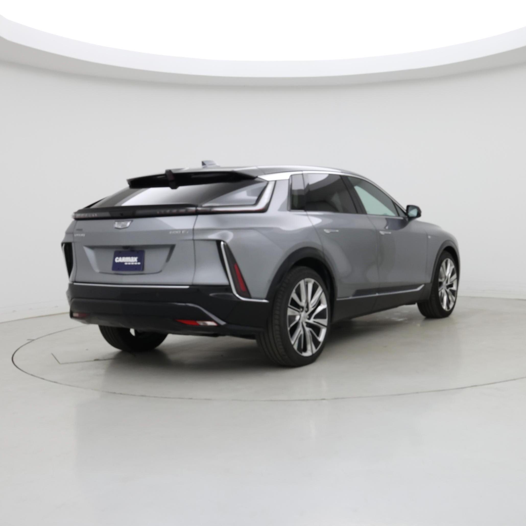 Thumbnail: 2024 Cadillac Lyriq - 8