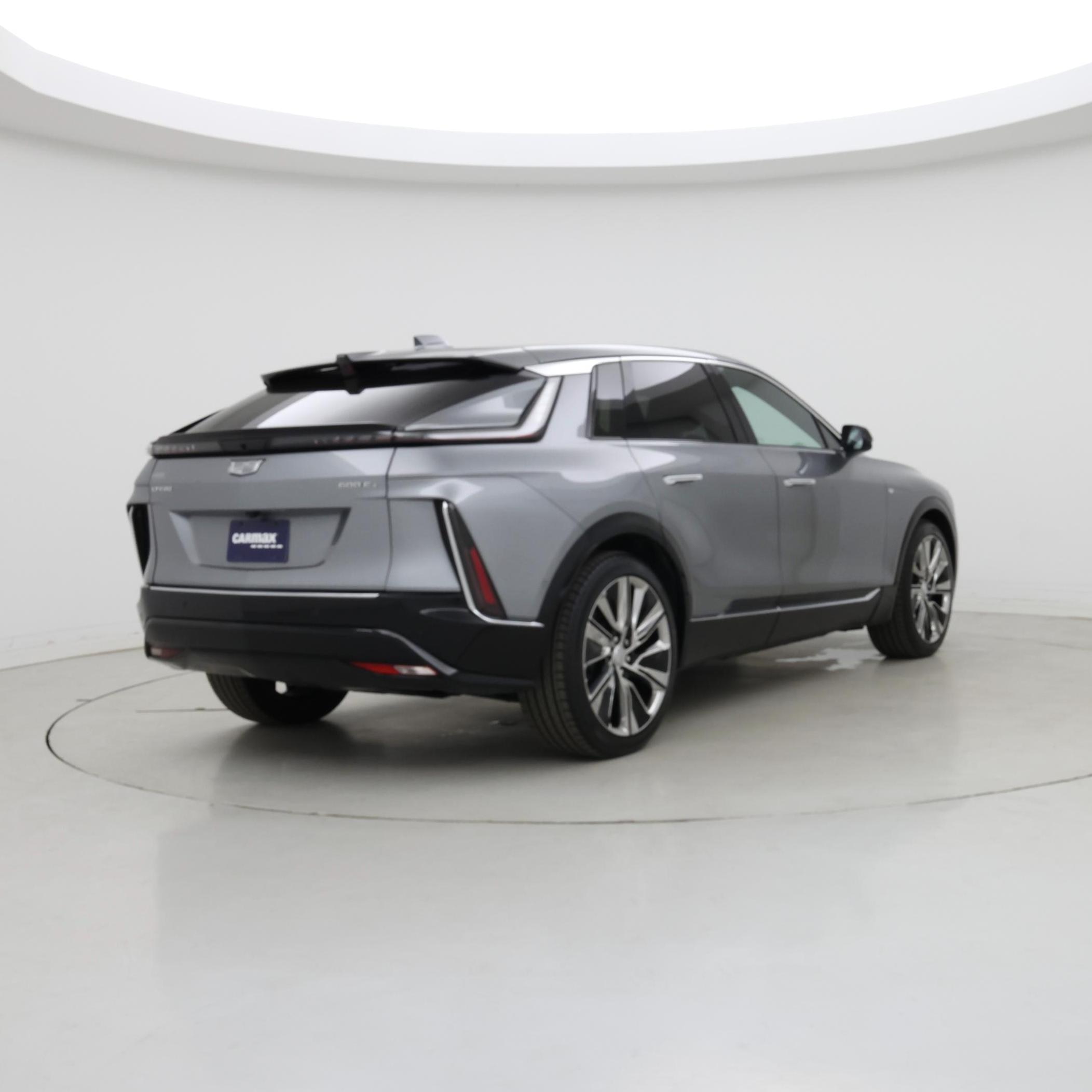 Thumbnail: 2024 Cadillac Lyriq - 8
