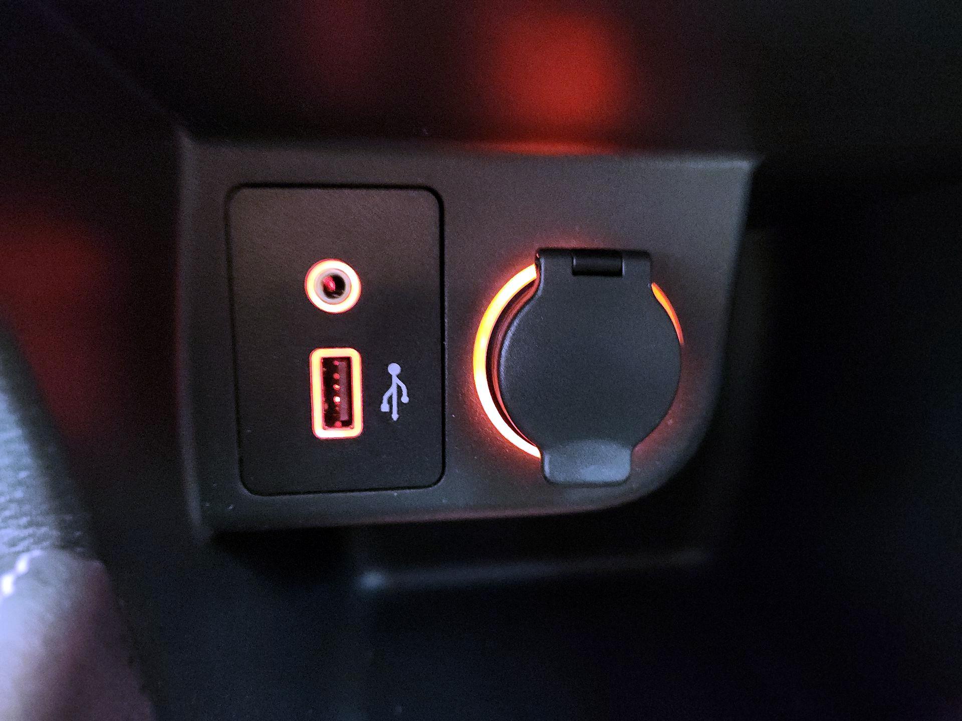 Thumbnail: 2019 Nissan Kicks - 18