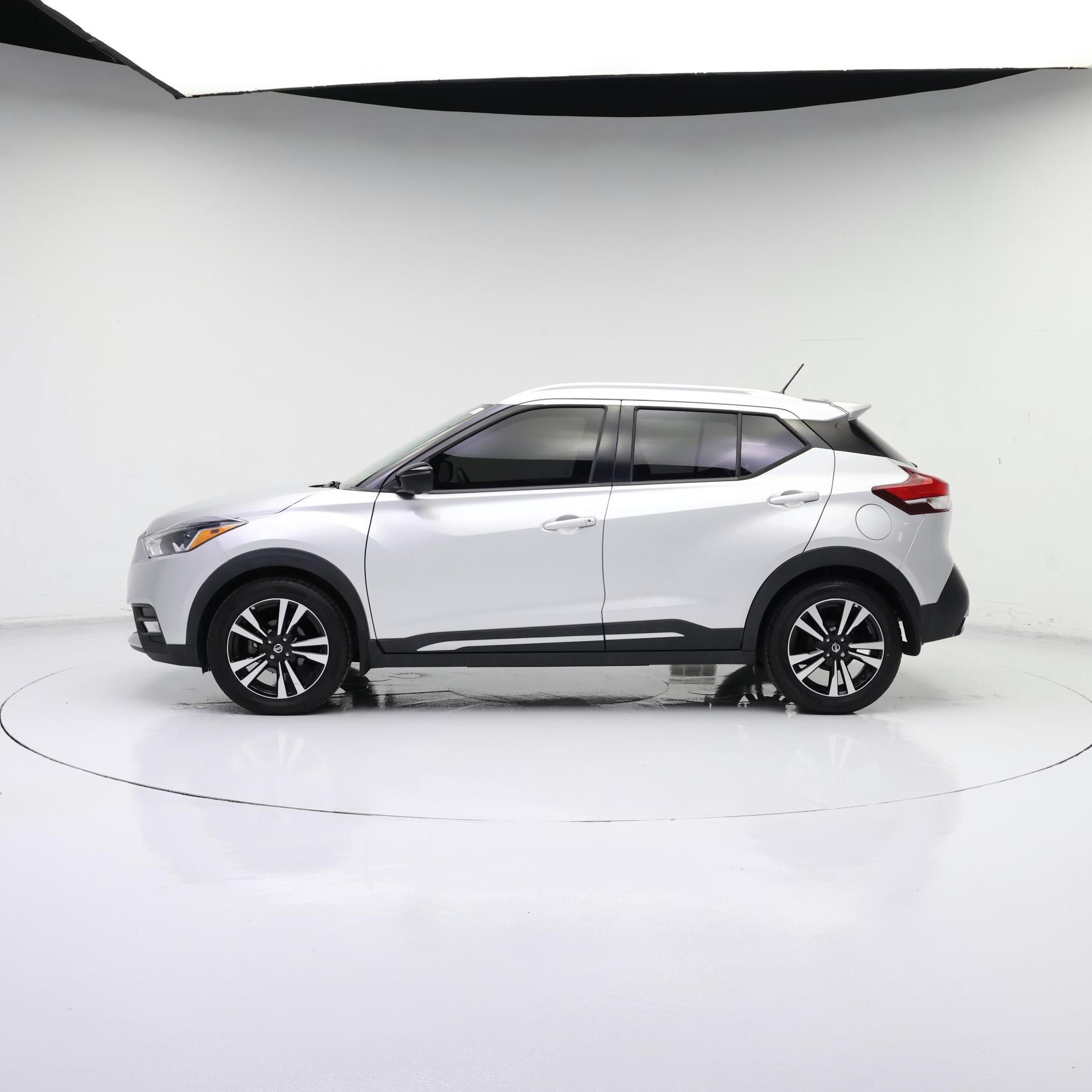 Thumbnail: 2019 Nissan Kicks - 3