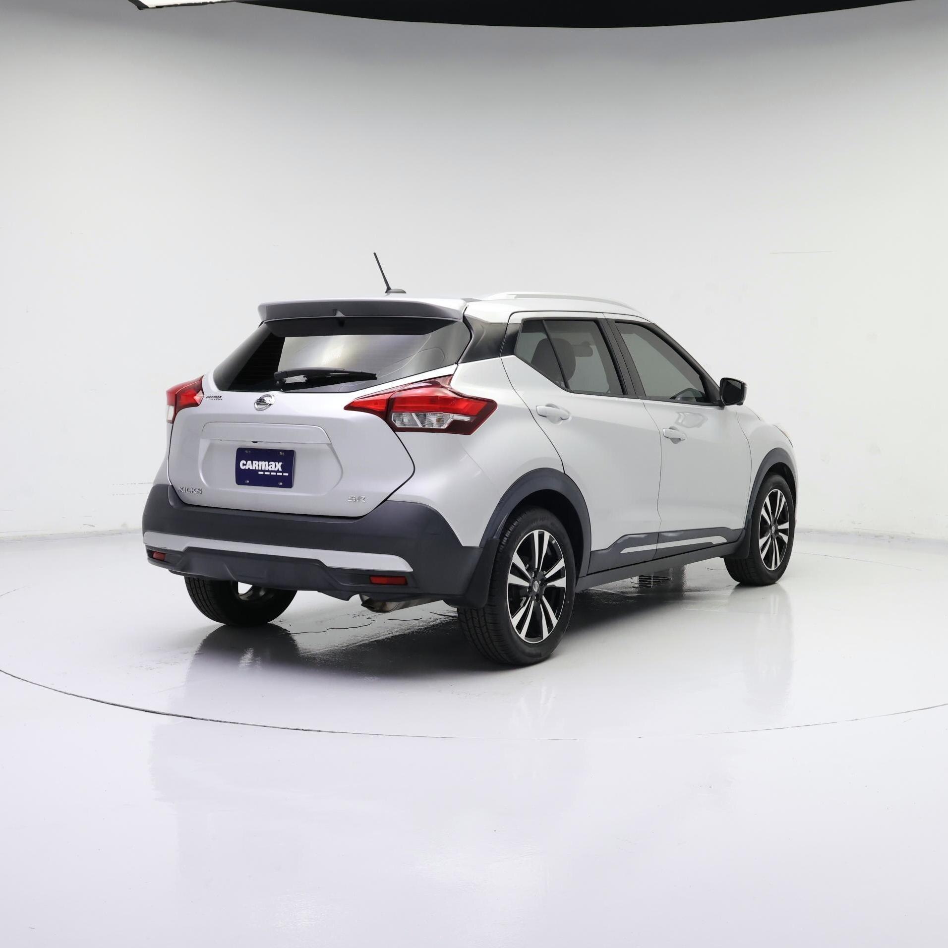 Thumbnail: 2019 Nissan Kicks - 8
