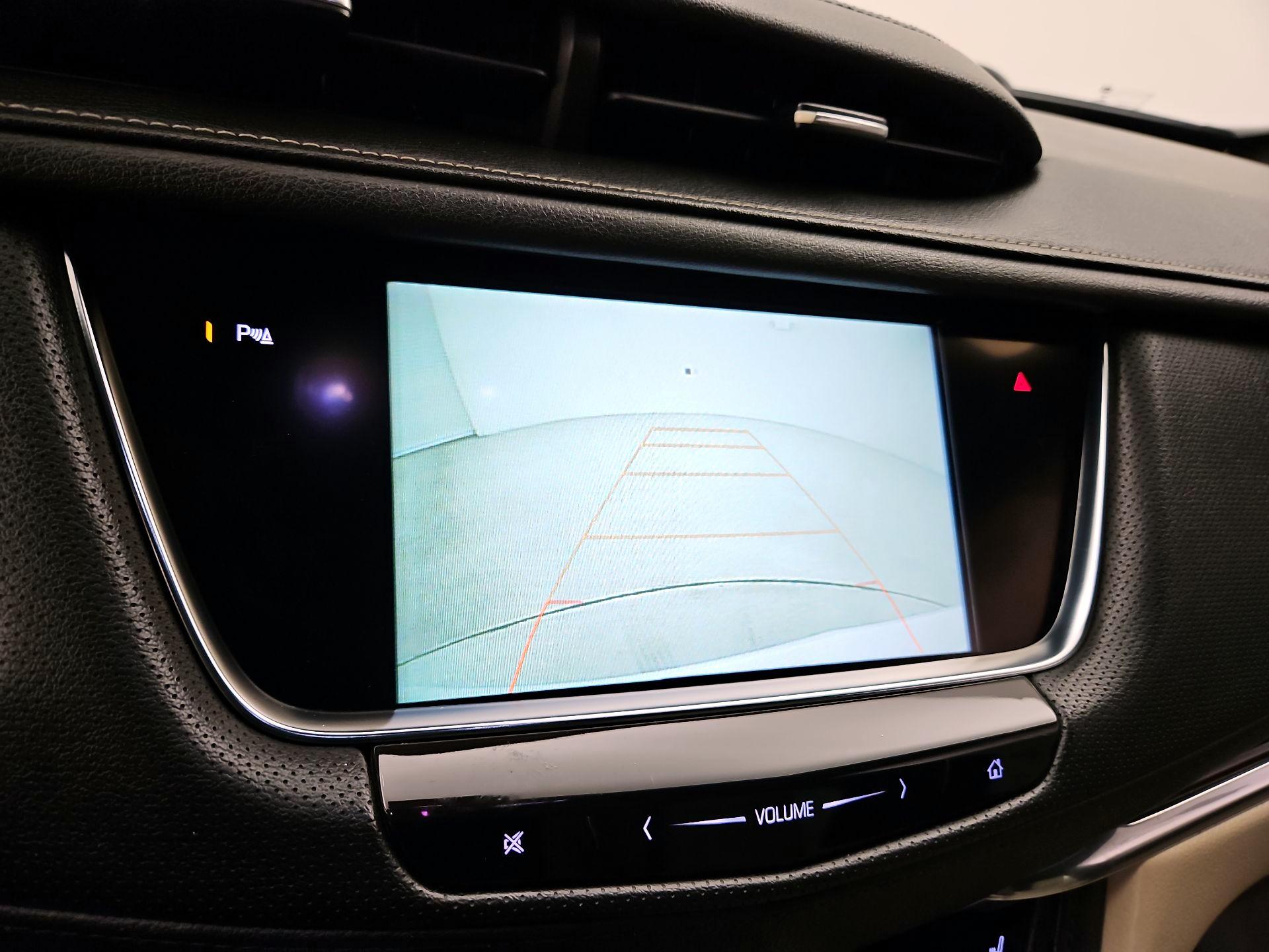 Thumbnail: 2018 Cadillac XT5 - 15