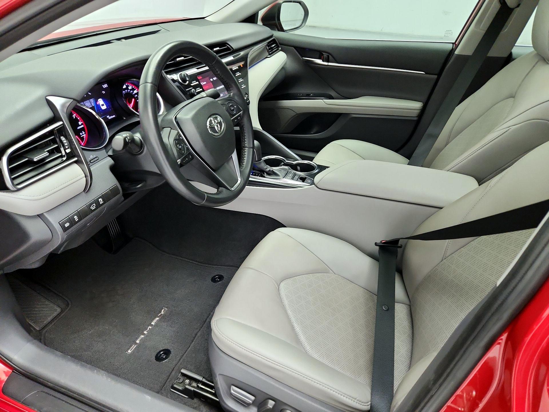 Thumbnail: 2019 Toyota Camry - 11