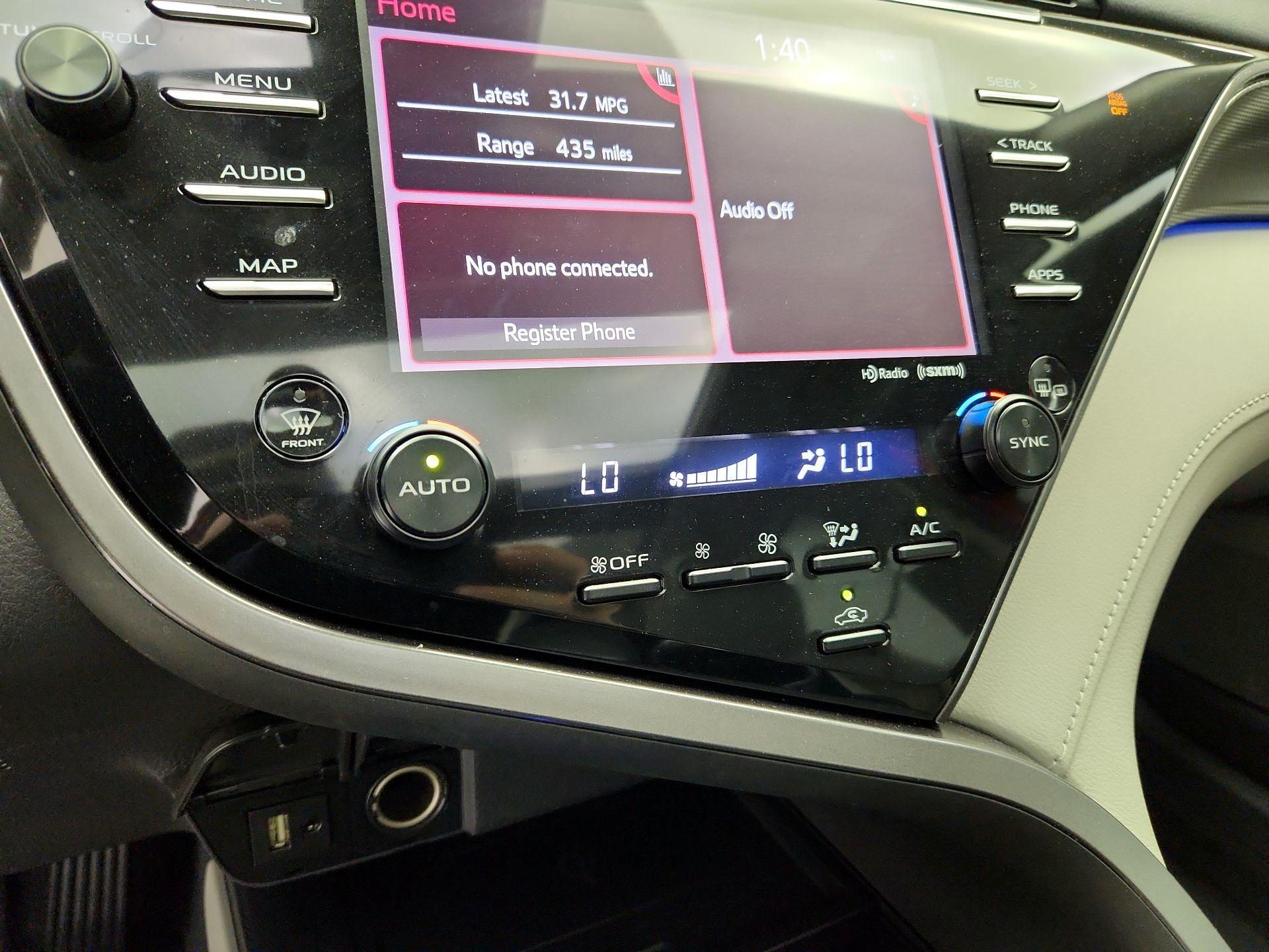 Thumbnail: 2019 Toyota Camry - 16