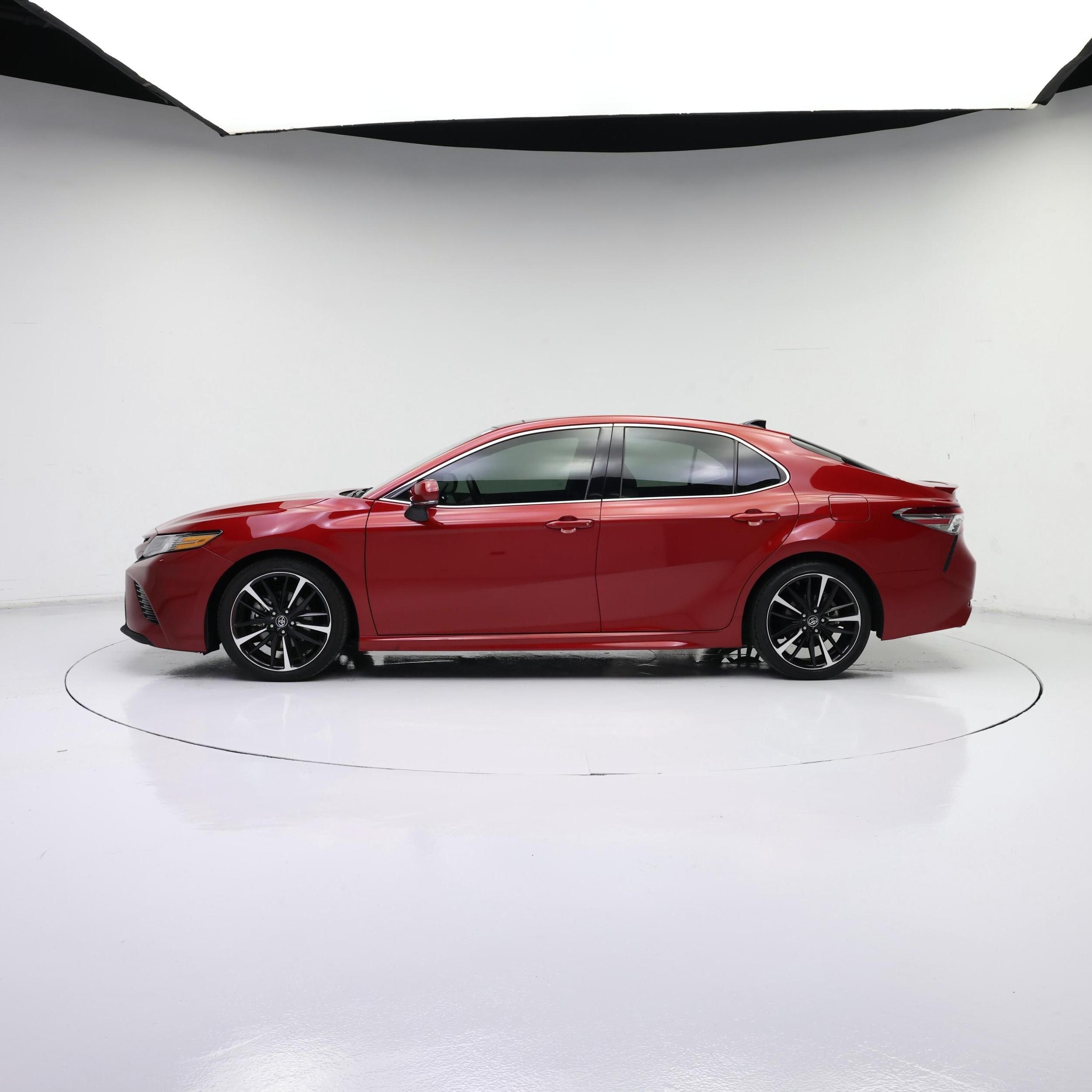 Thumbnail: 2019 Toyota Camry - 3