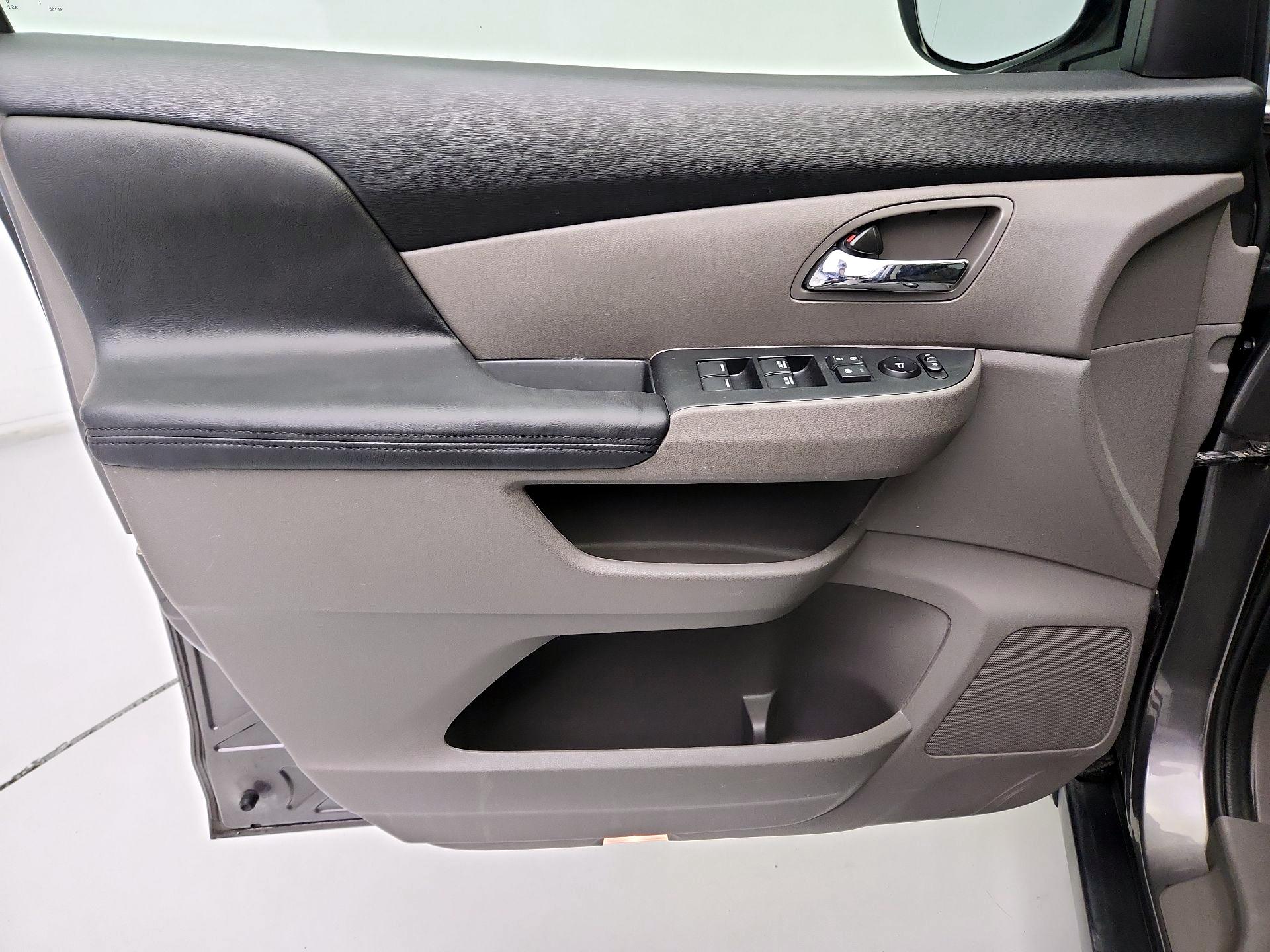 Thumbnail: 2016 Honda Odyssey - 12