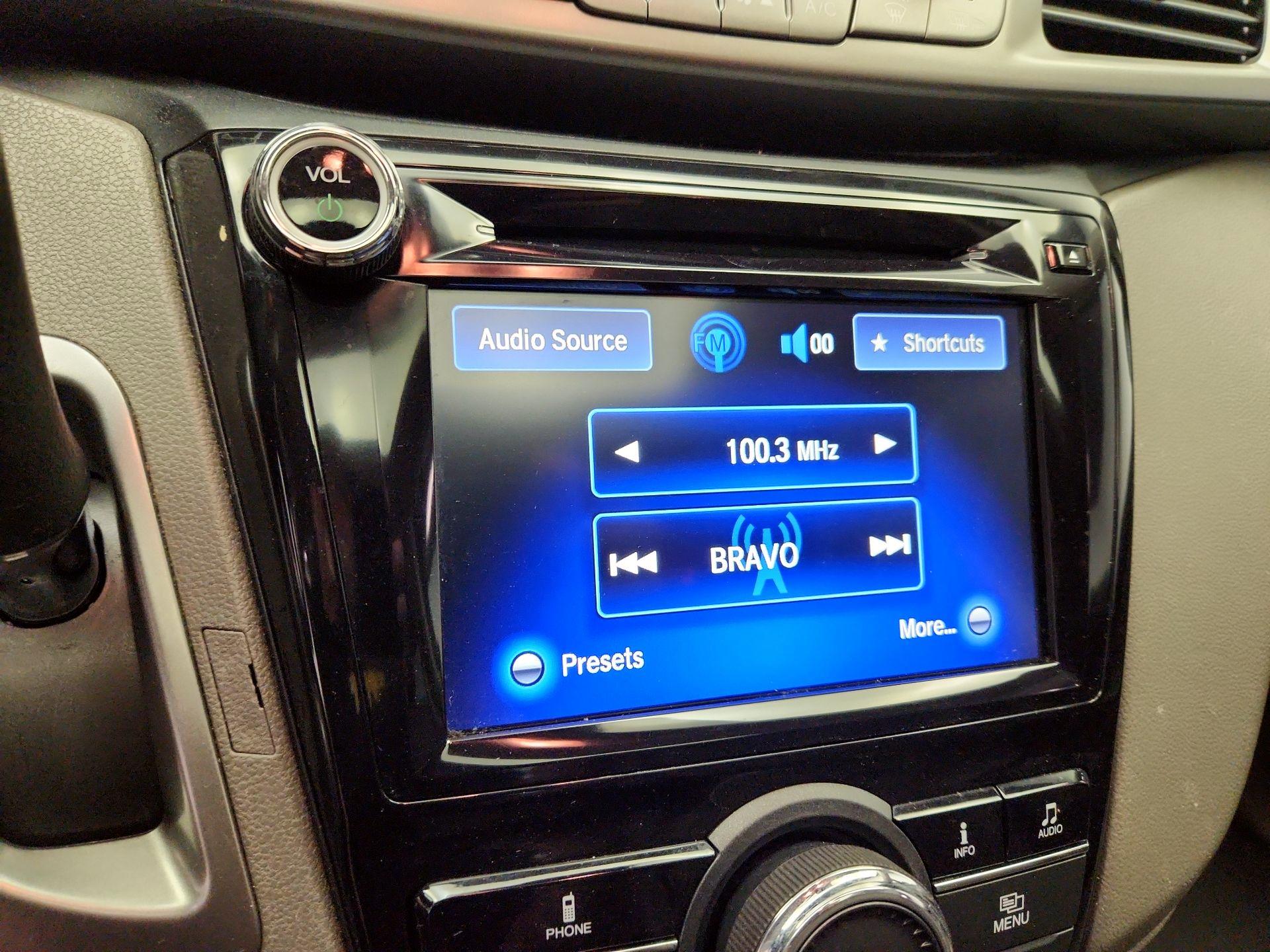 Thumbnail: 2016 Honda Odyssey - 15