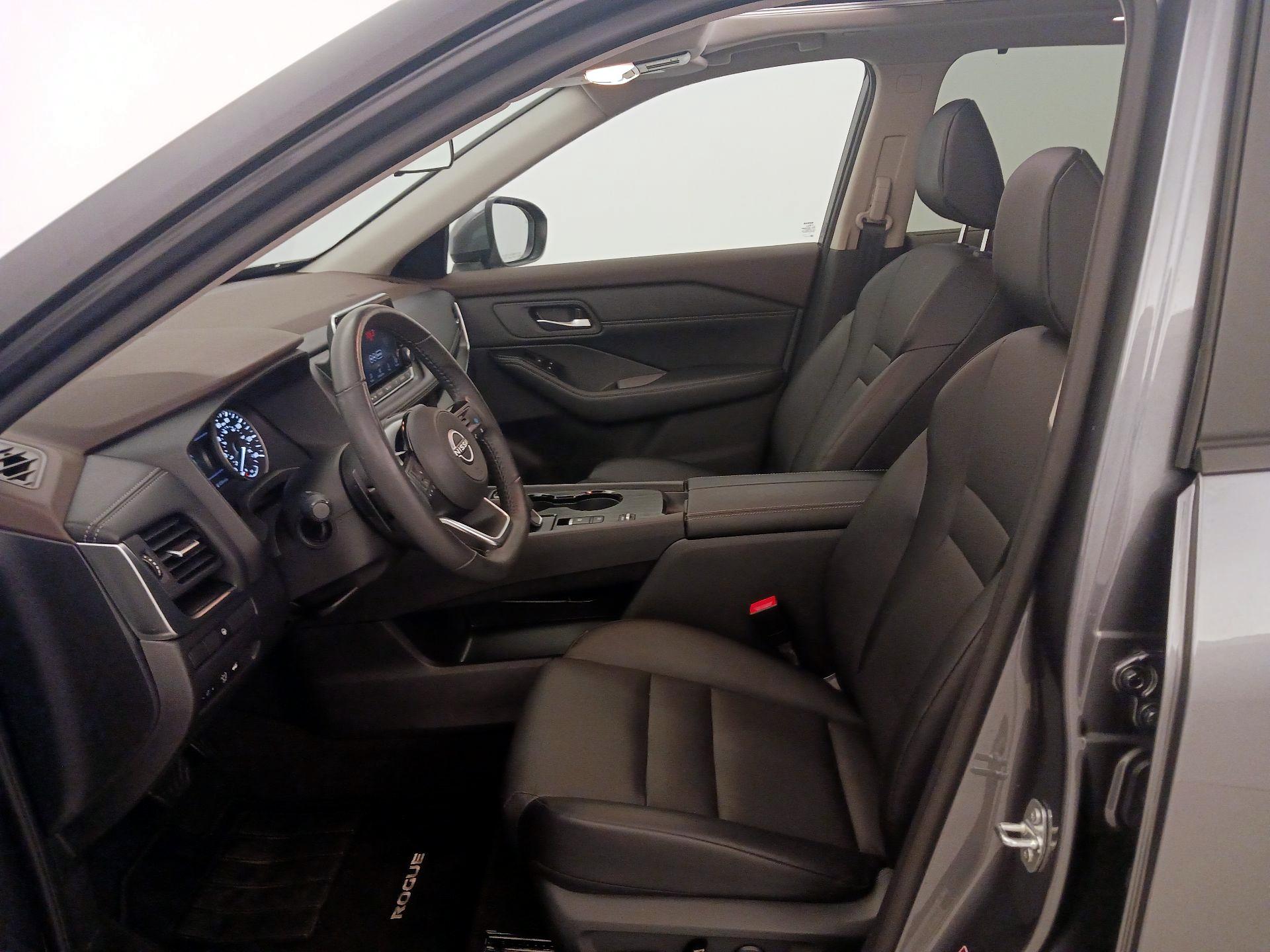 Thumbnail: 2023 Nissan Rogue - 11