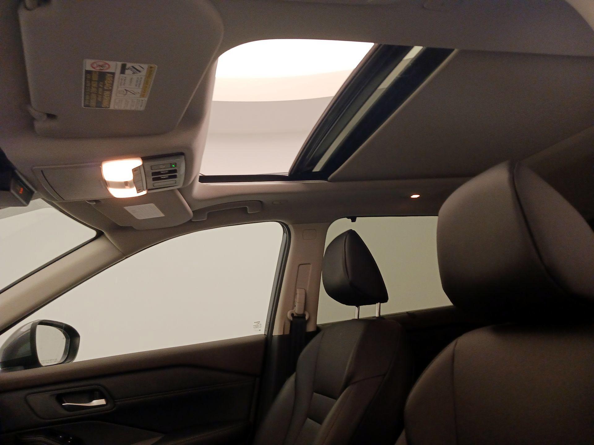 Thumbnail: 2023 Nissan Rogue - 19