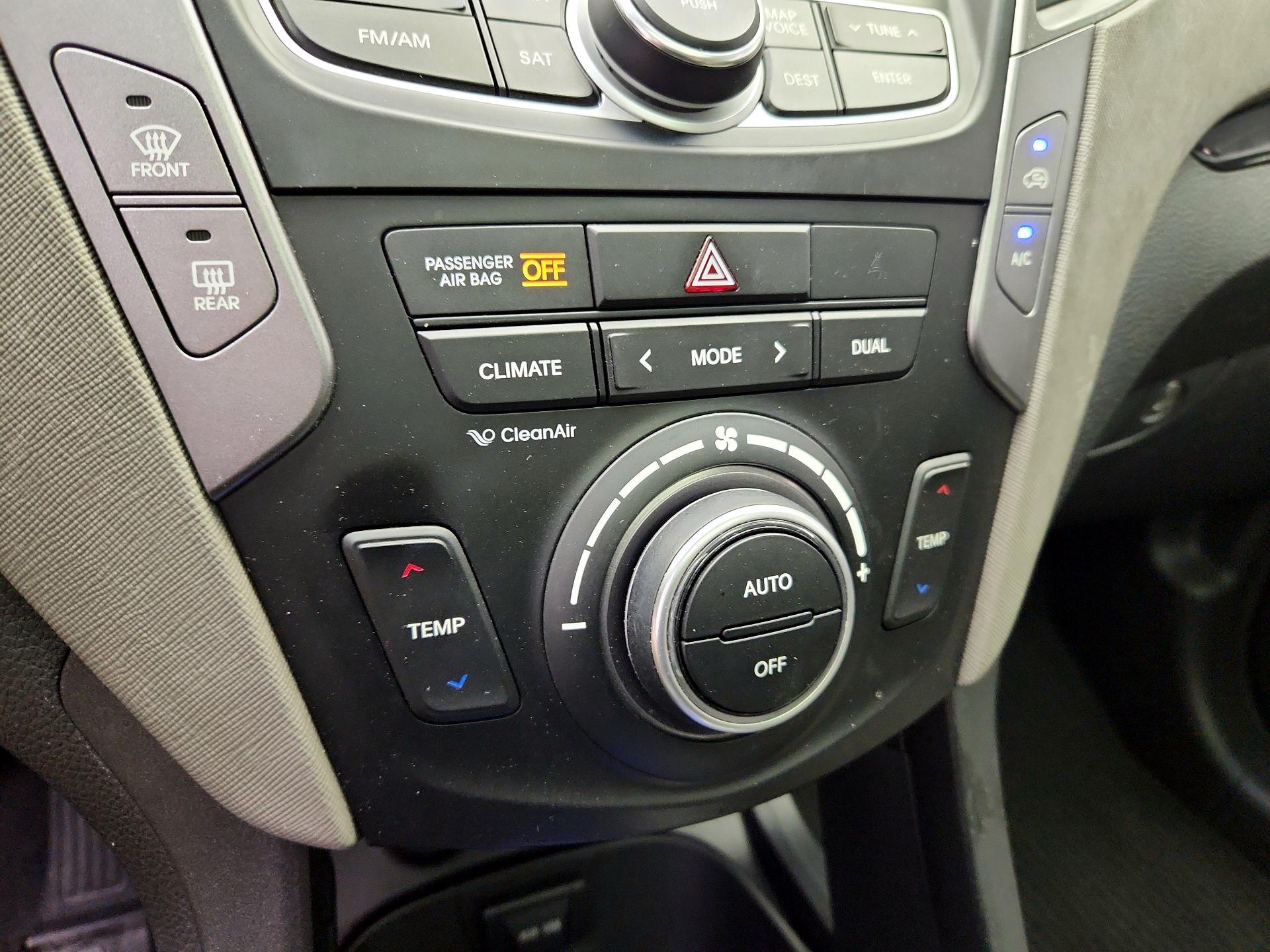 Thumbnail: 2014 Hyundai Santa Fe - 17
