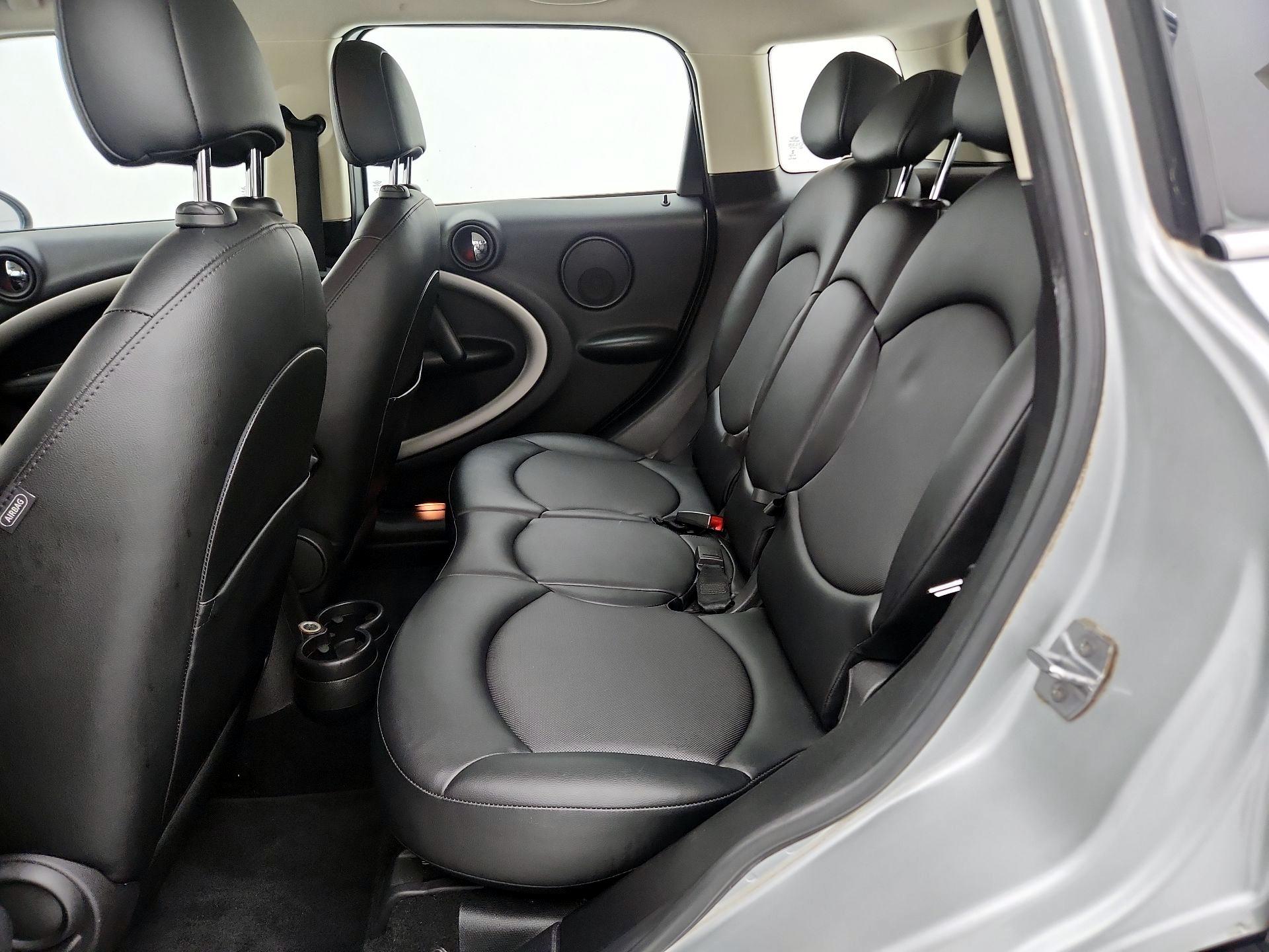 Thumbnail: 2016 MINI Cooper Countryman - 16