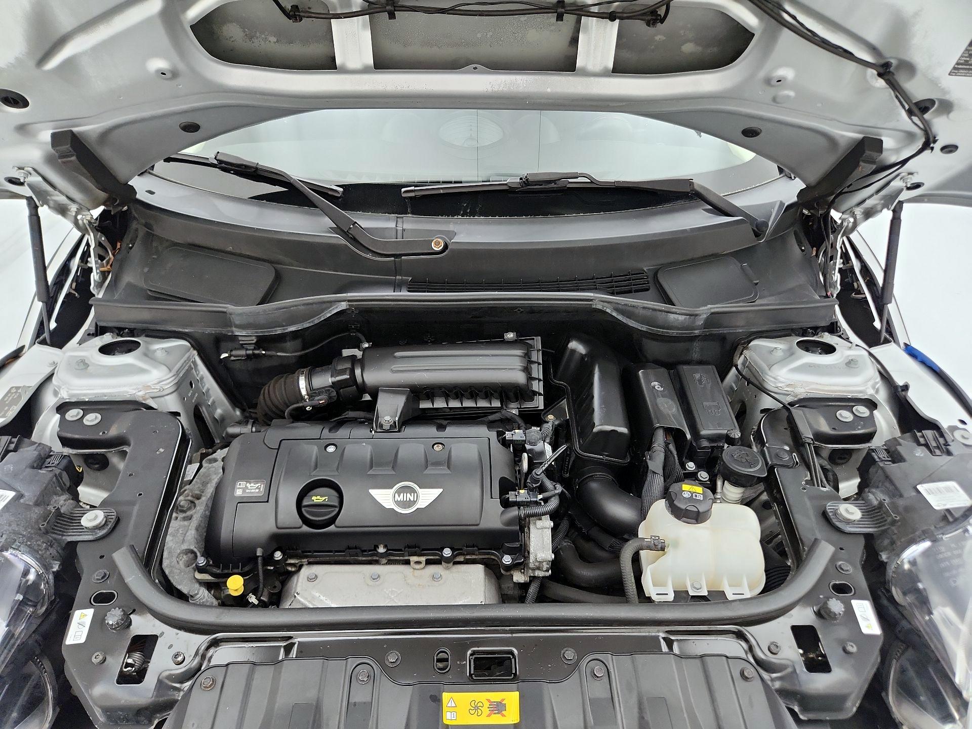 Thumbnail: 2016 MINI Cooper Countryman - 18