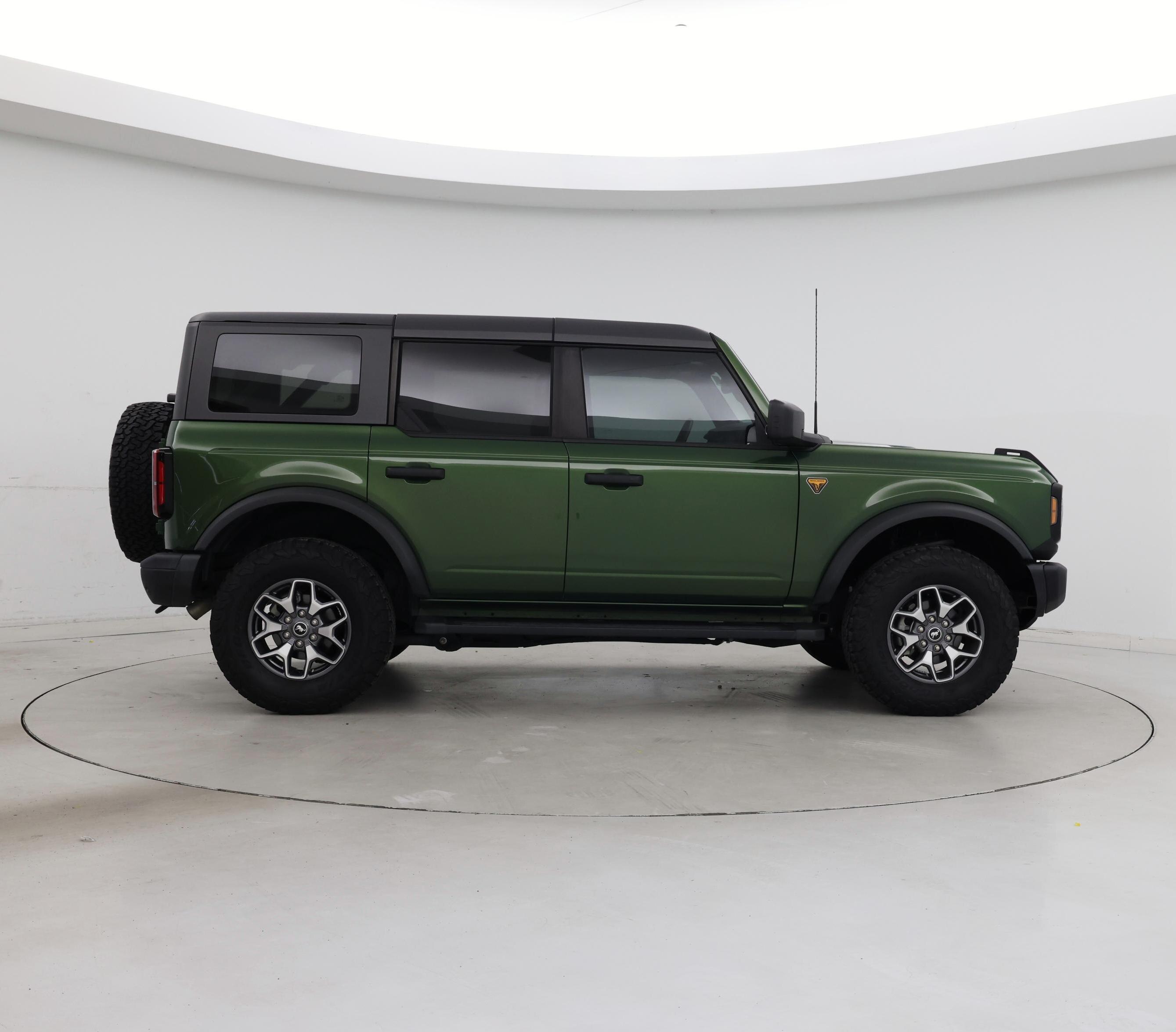 Thumbnail: 2023 Ford Bronco - 7