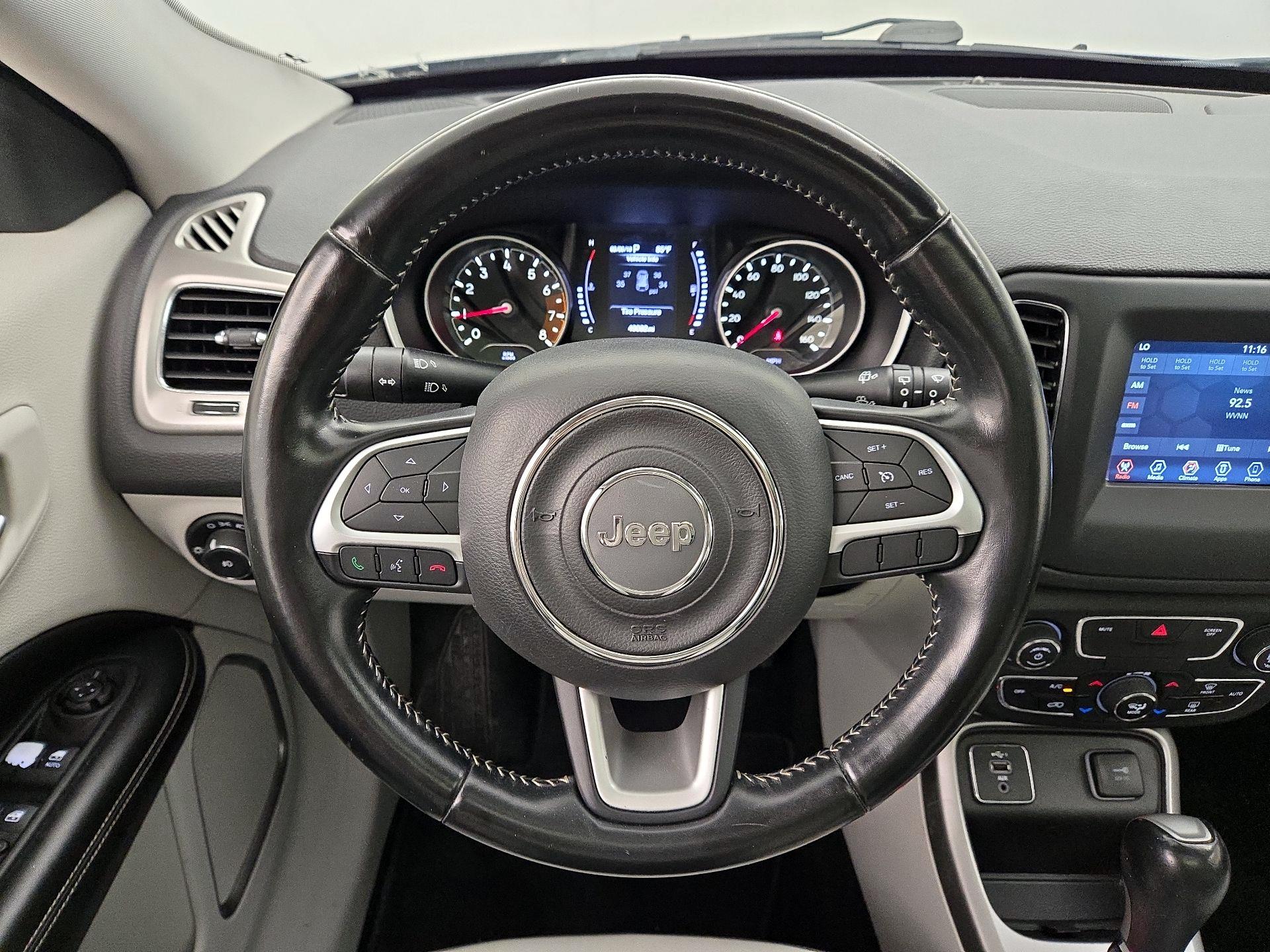 Thumbnail: 2020 Jeep Compass - 10