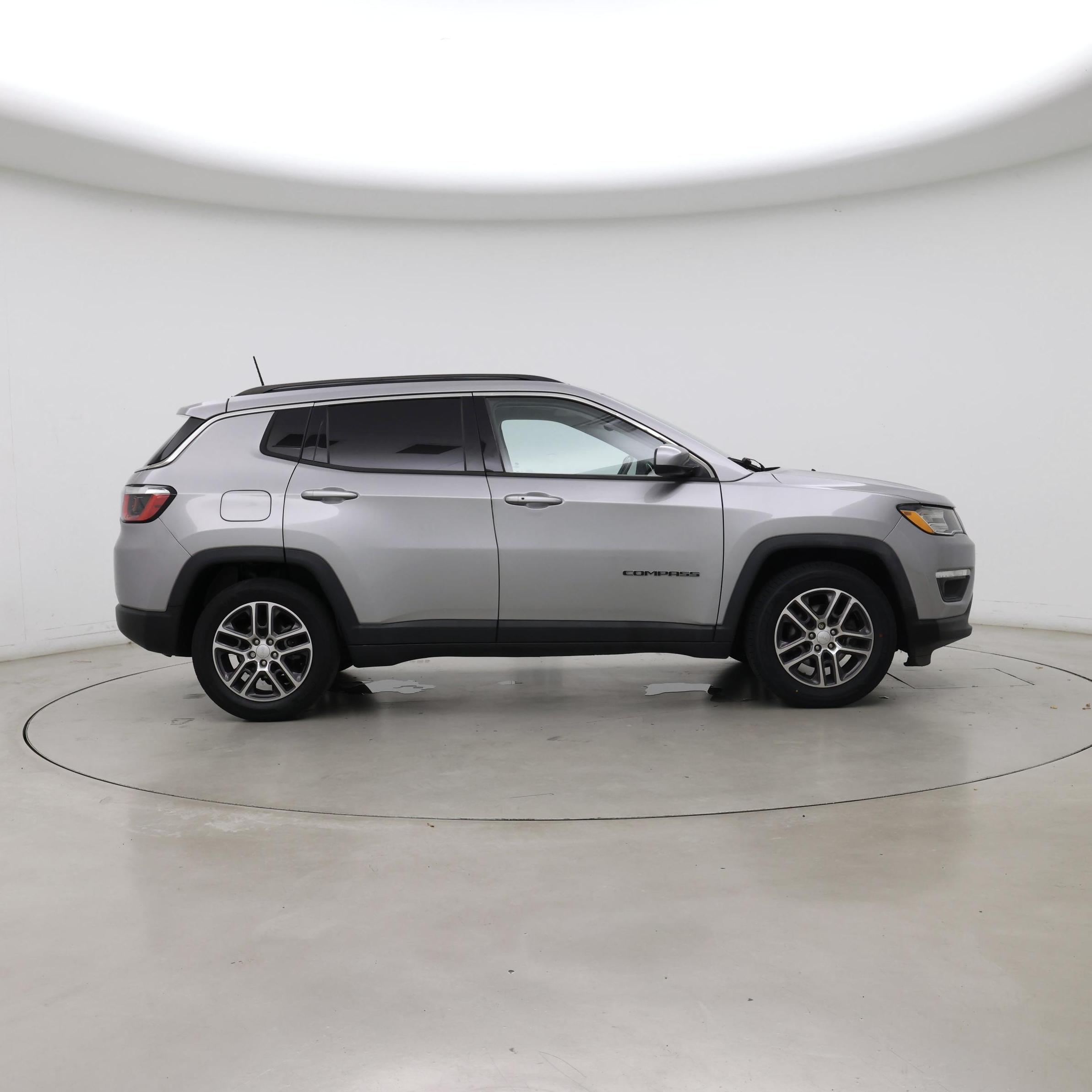 Thumbnail: 2020 Jeep Compass - 7