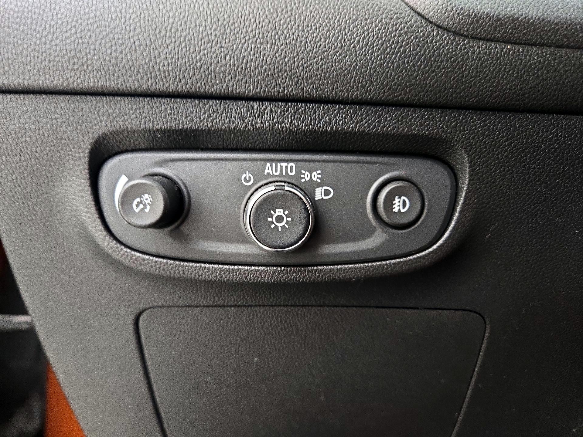 Thumbnail: 2020 Buick Encore GX - 13