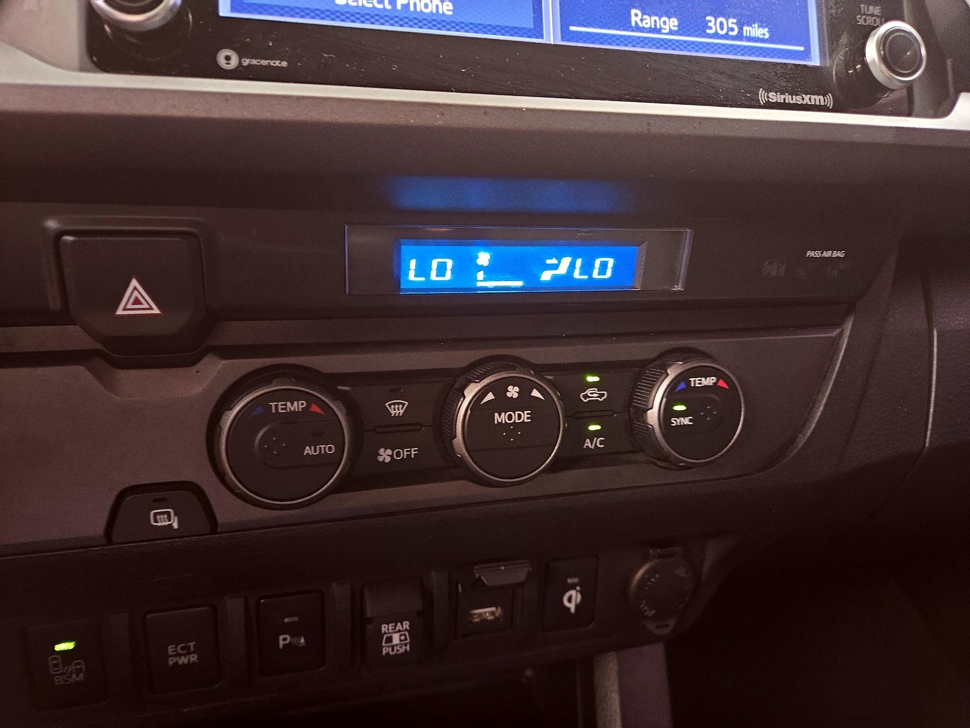 Thumbnail: 2022 Toyota Tacoma - 16