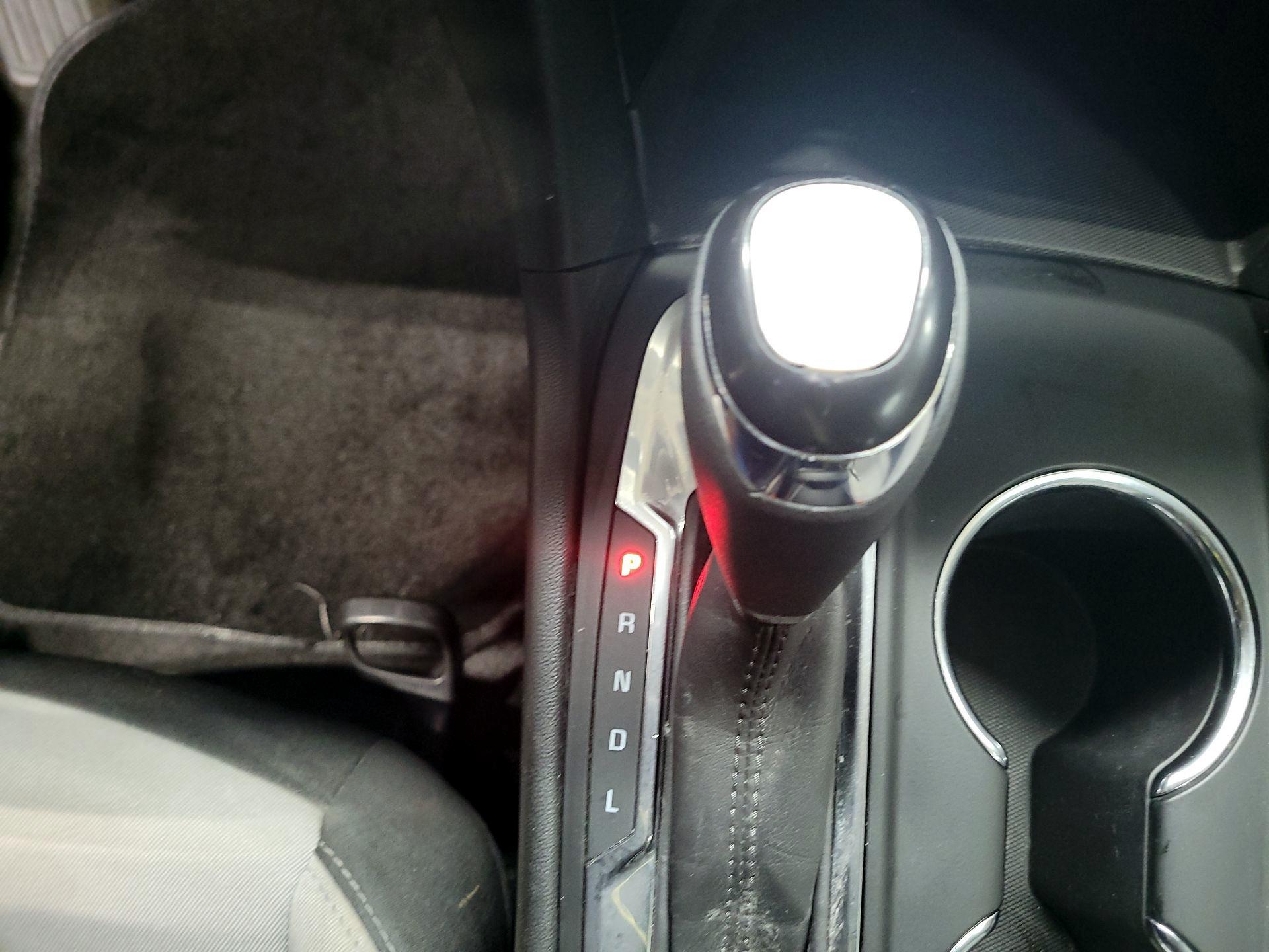 Thumbnail: 2020 Chevrolet Equinox - 17