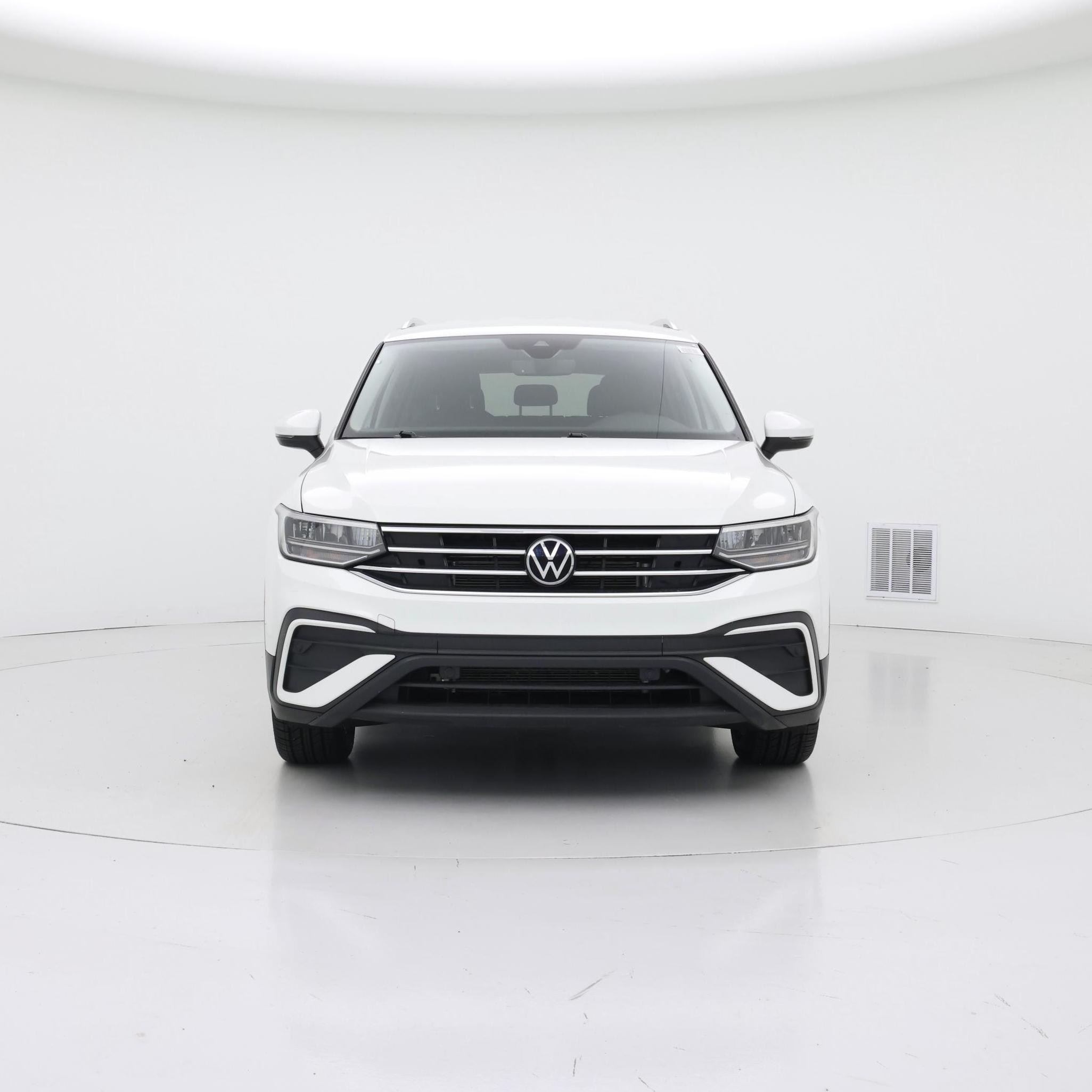 Thumbnail: 2022 Volkswagen Tiguan - 5