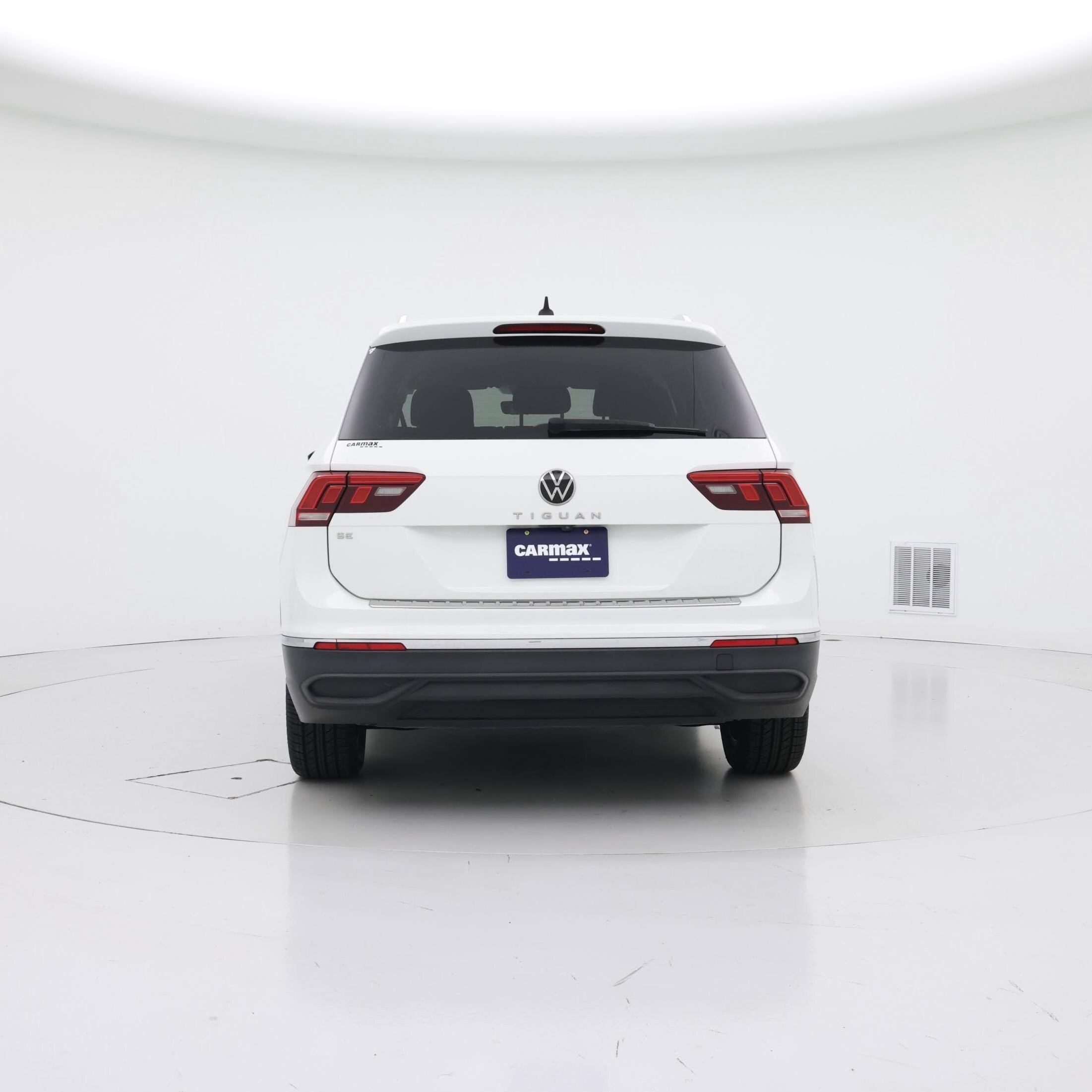 Thumbnail: 2022 Volkswagen Tiguan - 6
