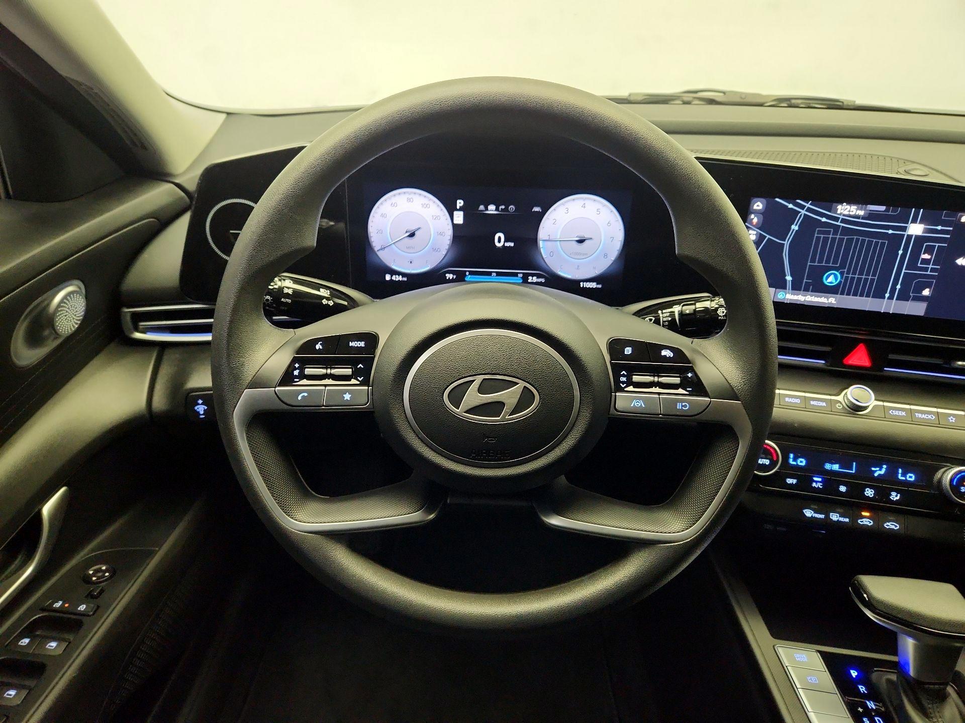 Thumbnail: 2024 Hyundai Elantra - 10