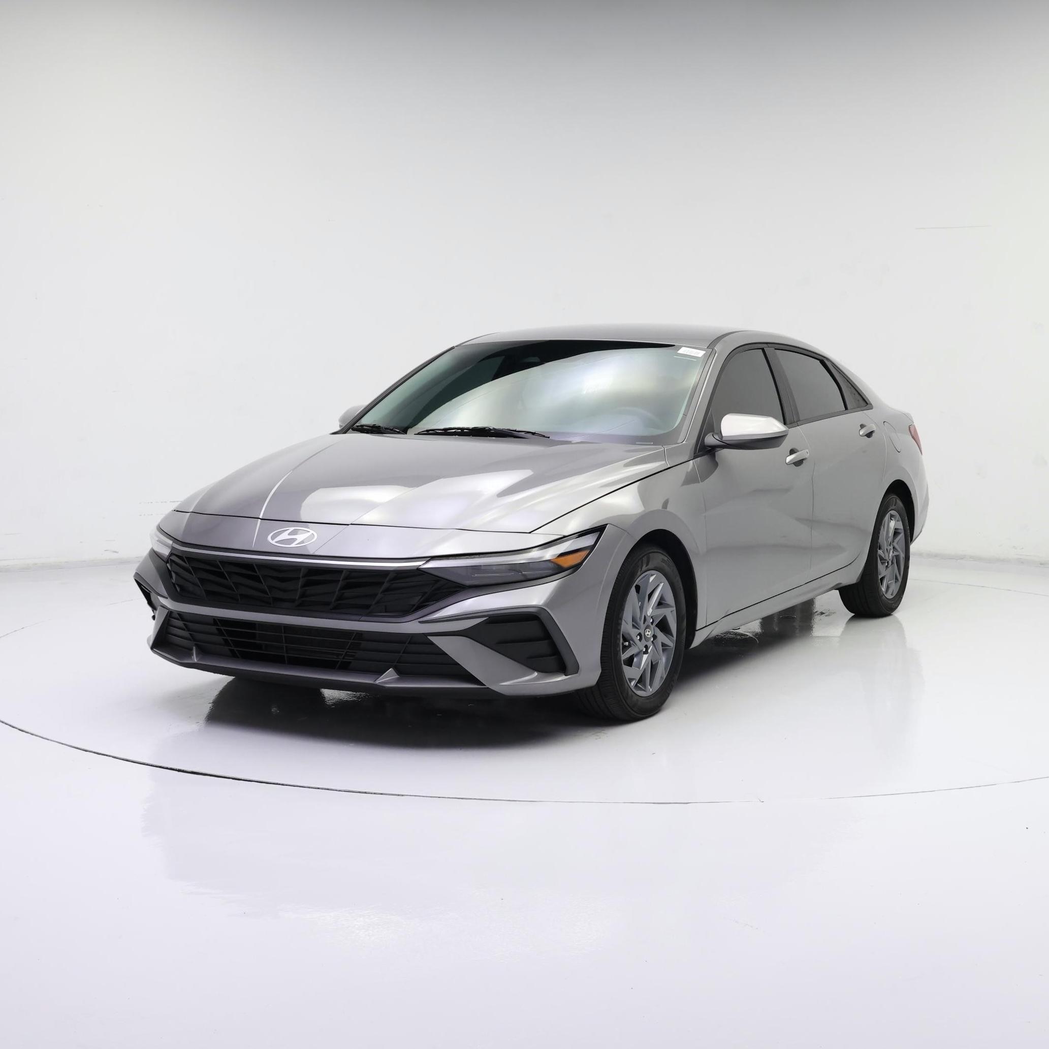 Thumbnail: 2024 Hyundai Elantra - 4