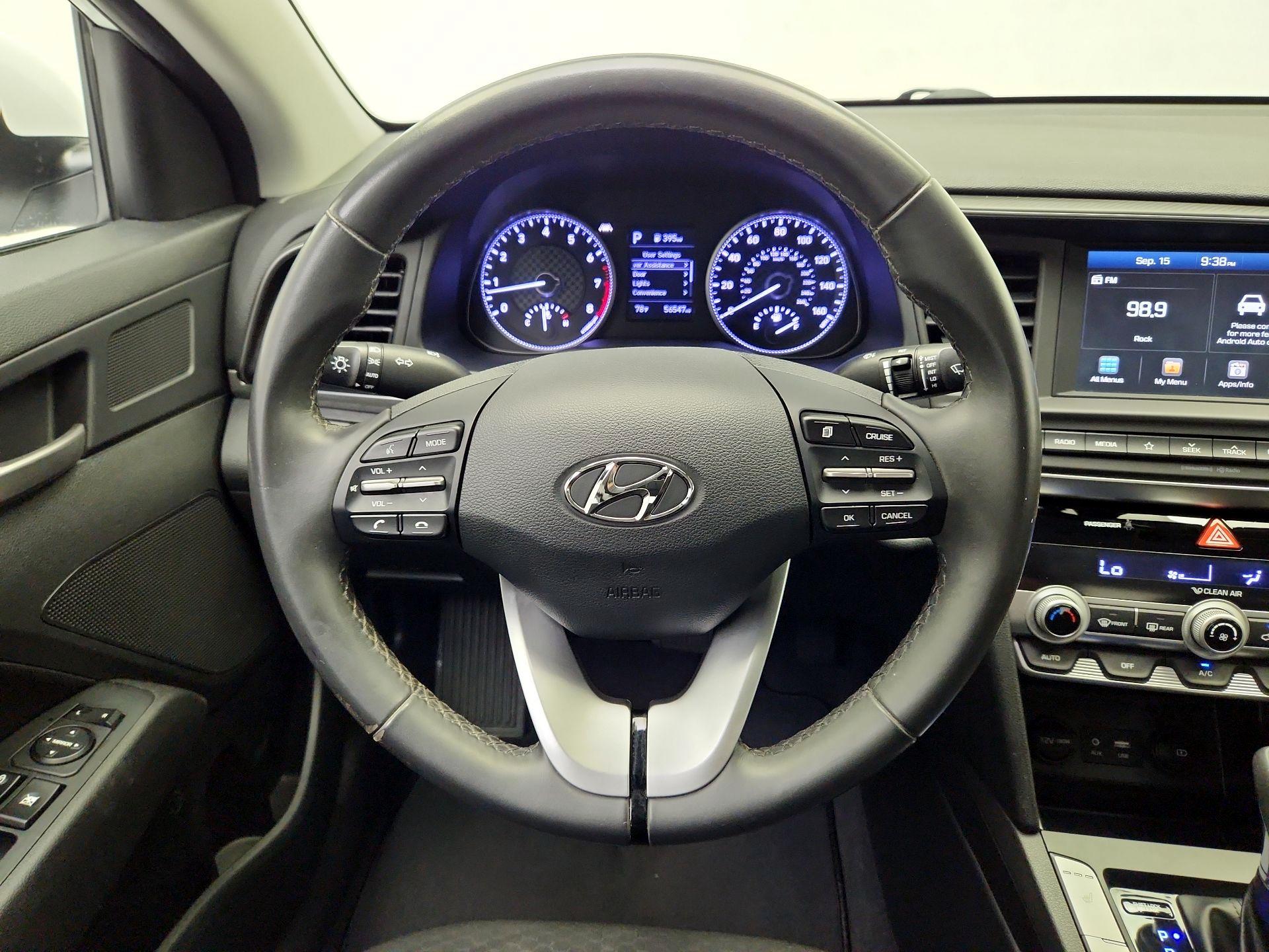Thumbnail: 2020 Hyundai Elantra - 10