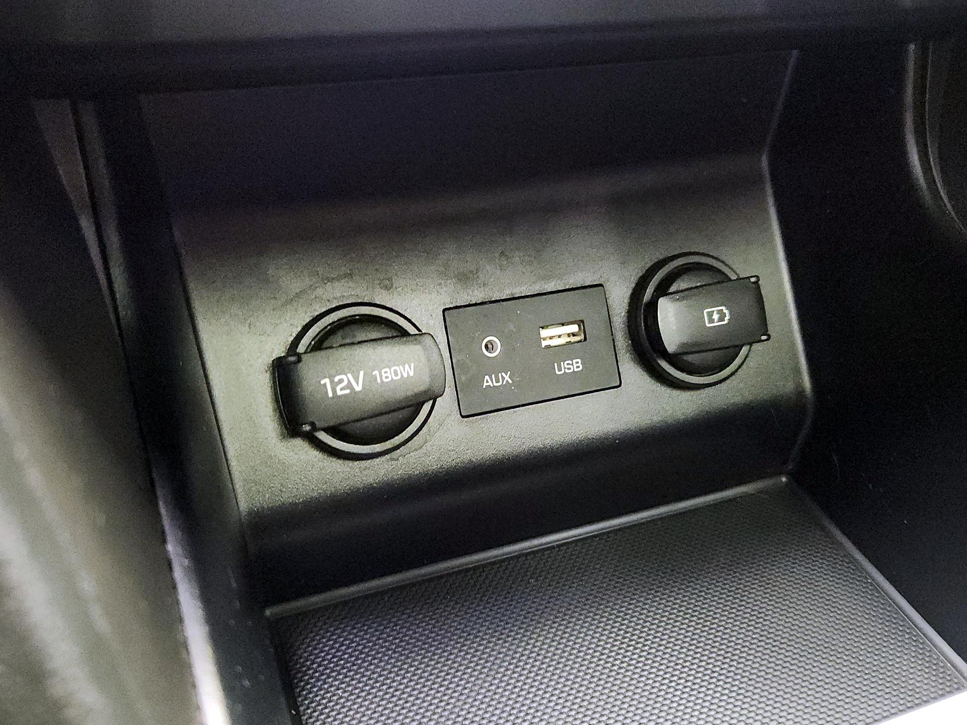 Thumbnail: 2020 Hyundai Elantra - 18