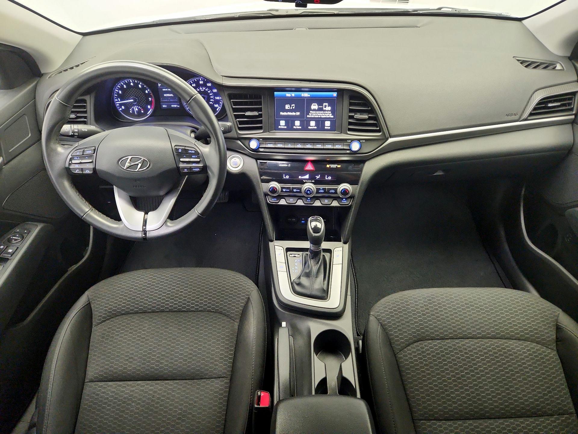 Thumbnail: 2020 Hyundai Elantra - 9
