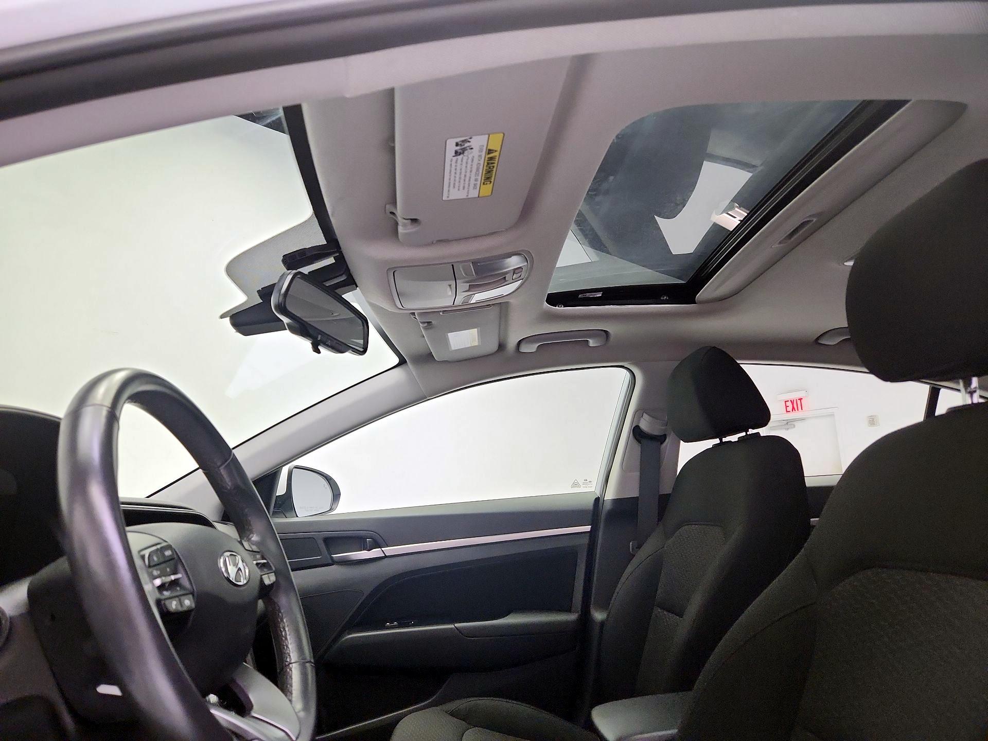 Thumbnail: 2020 Hyundai Elantra - 19
