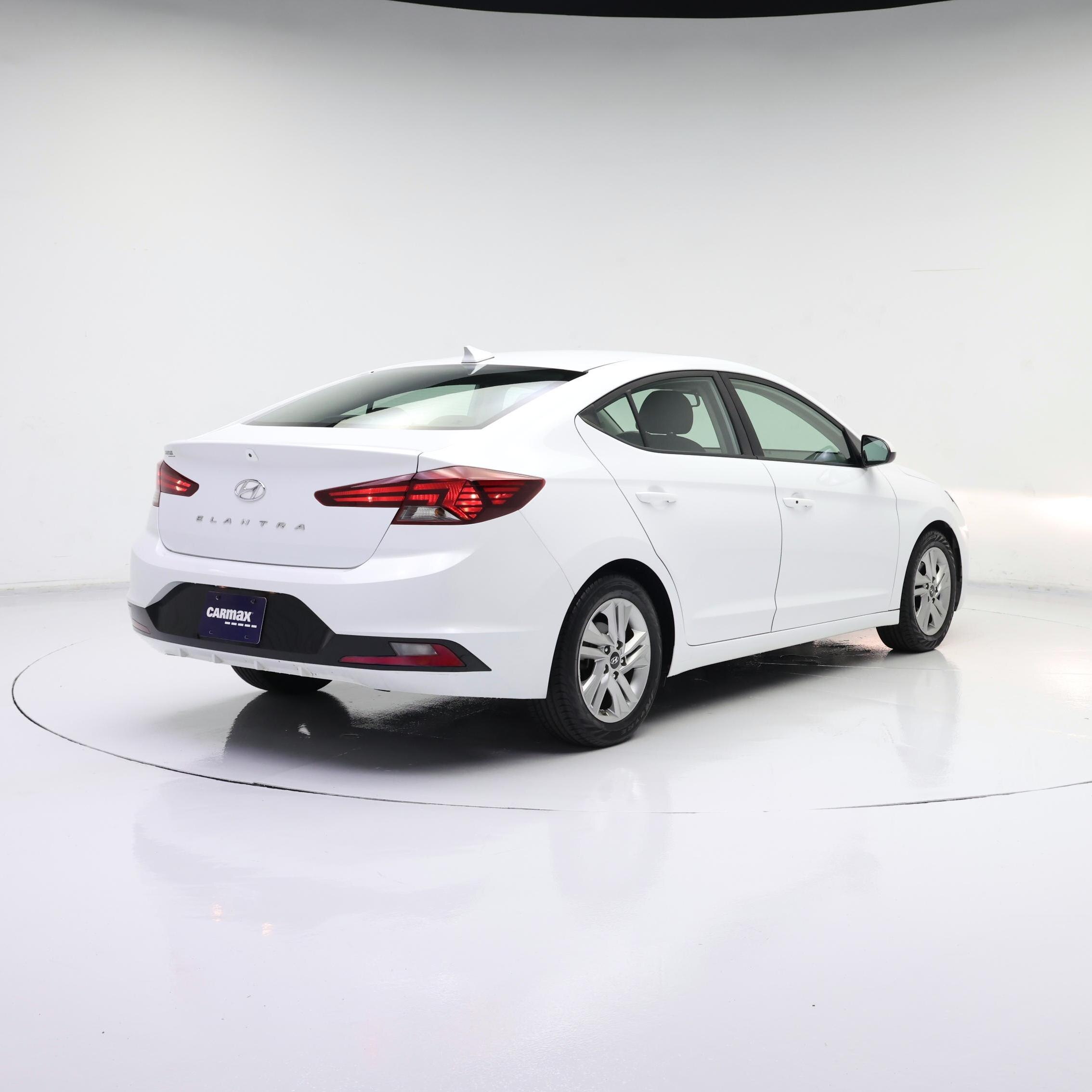 Thumbnail: 2020 Hyundai Elantra - 8