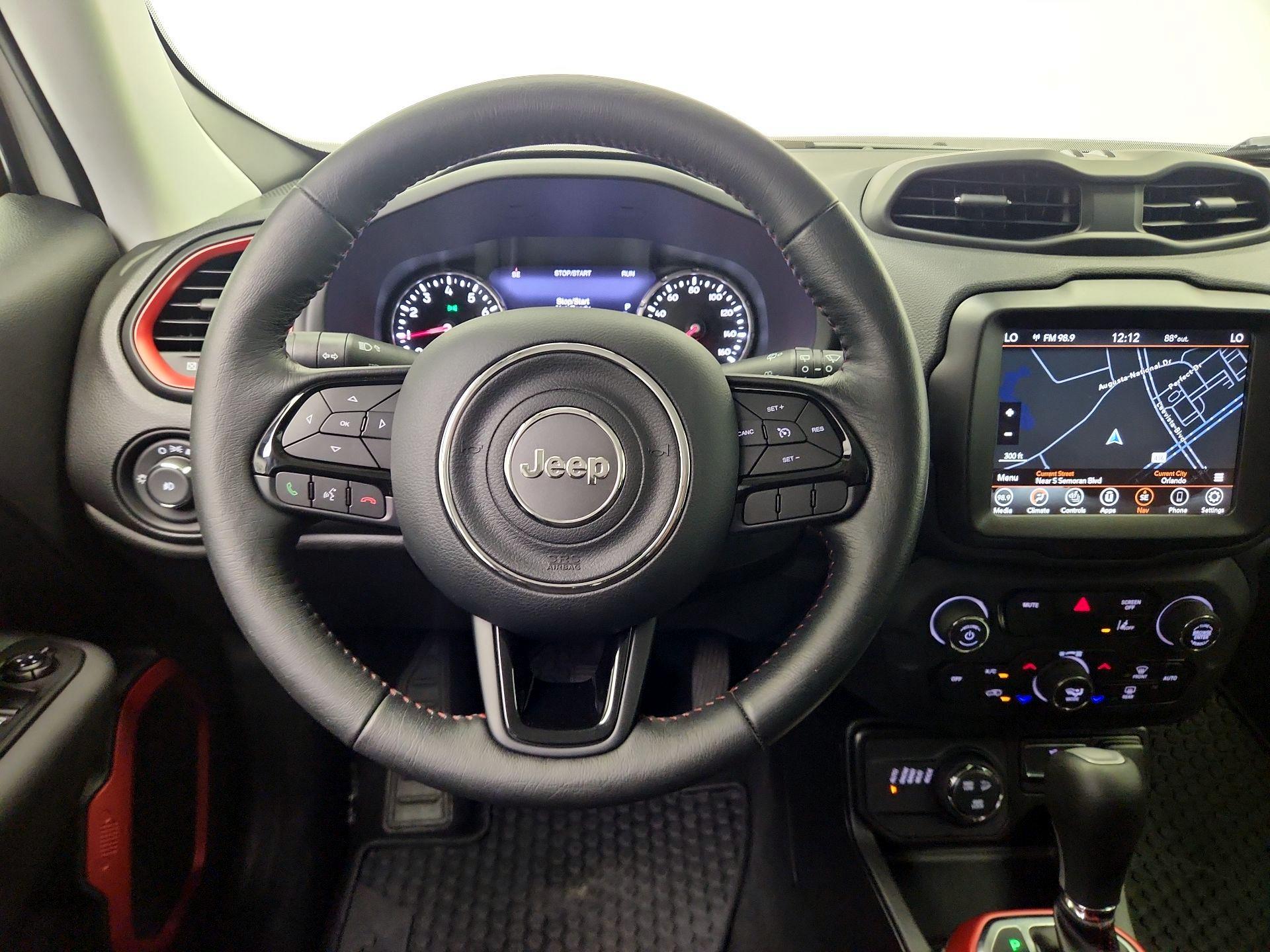 Thumbnail: 2022 Jeep Renegade - 10